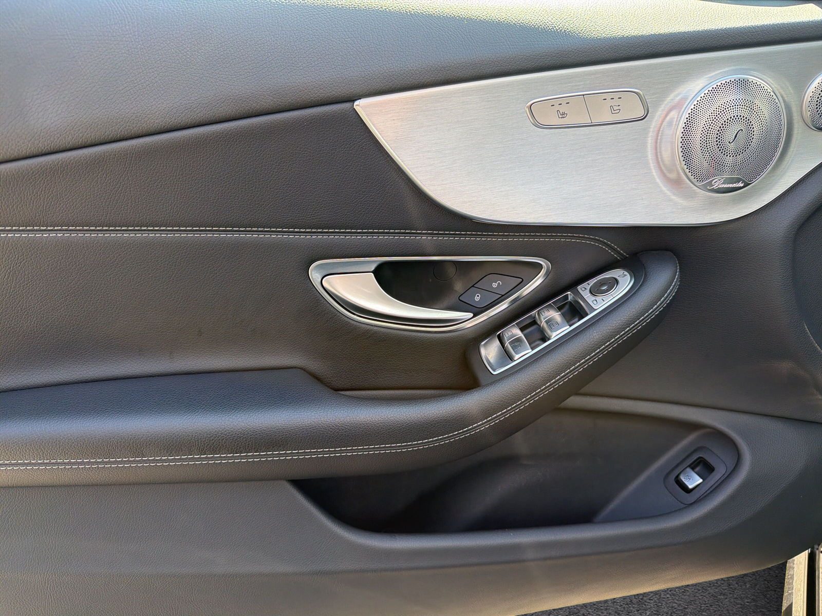 MERCEDES-BENZ C 200 AMG Line 4Matic-image-11