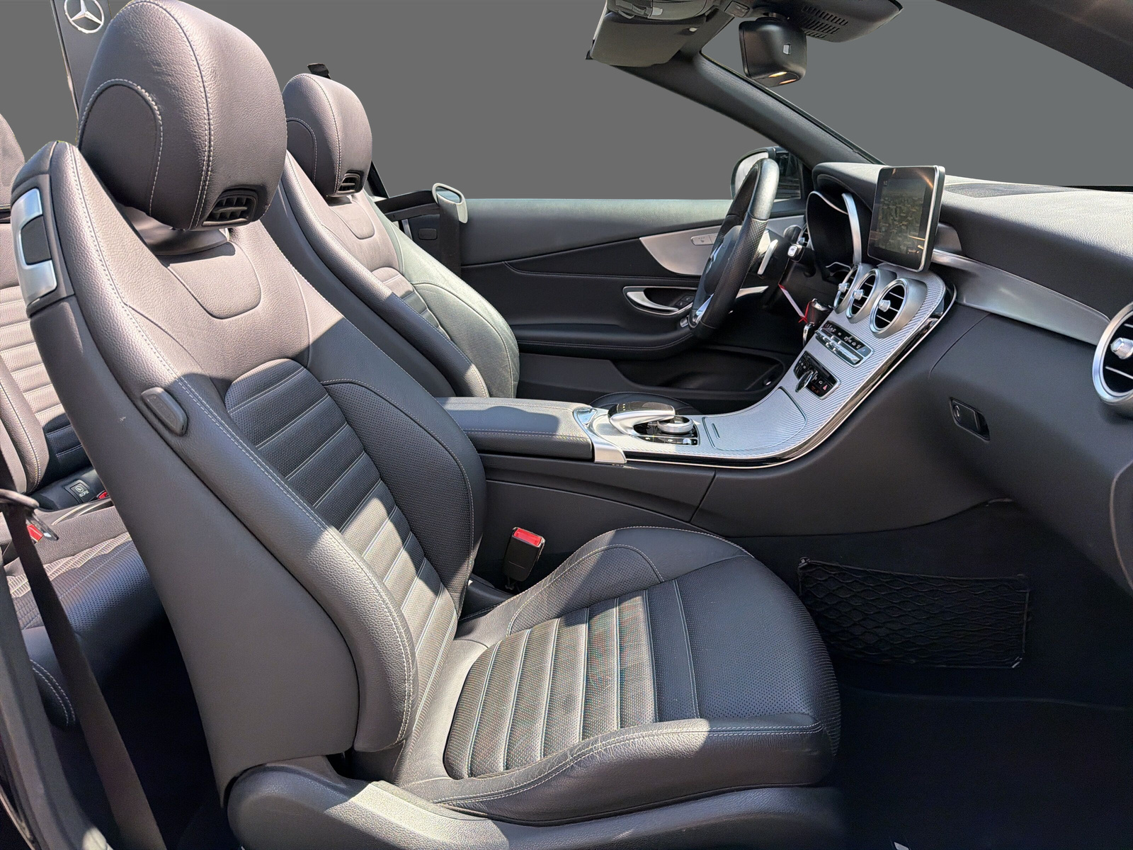MERCEDES-BENZ C 200 AMG Line 4Matic-image-17