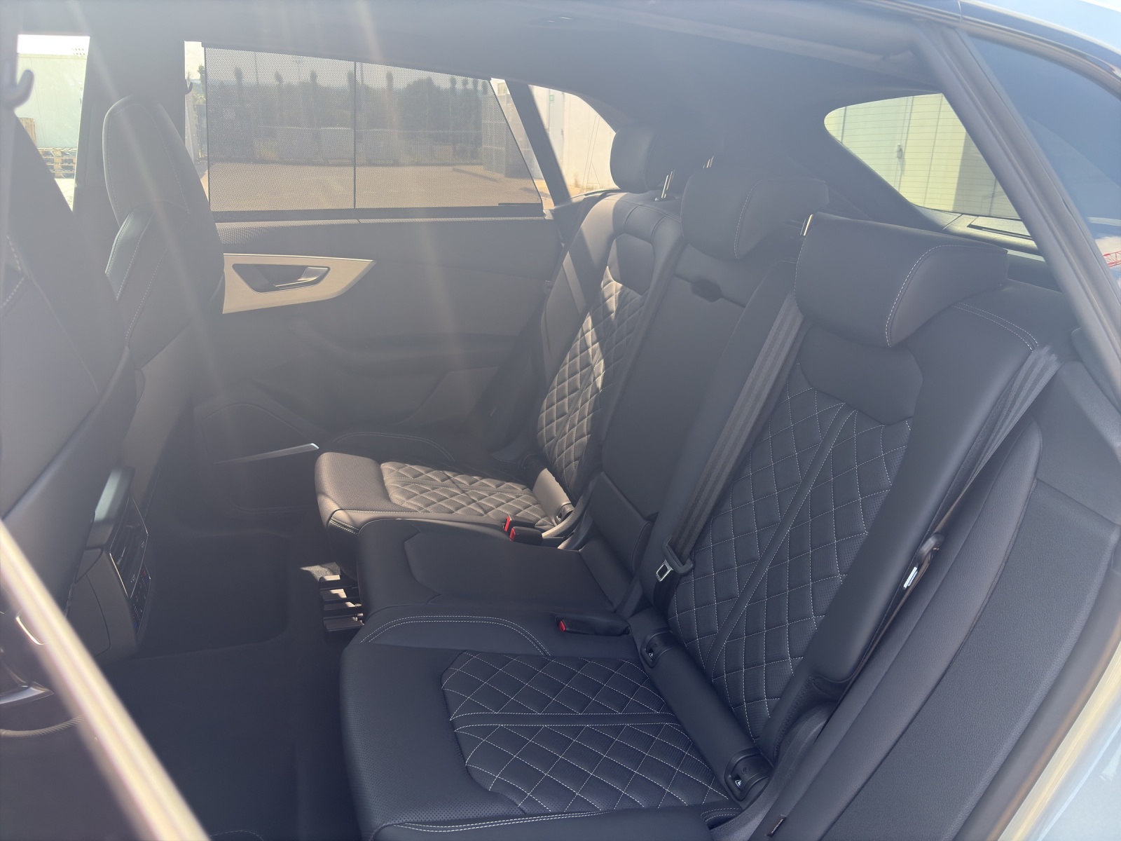 AUDI Q8 SUV 3.0 50 TDI quattro T-Tronic-image-7