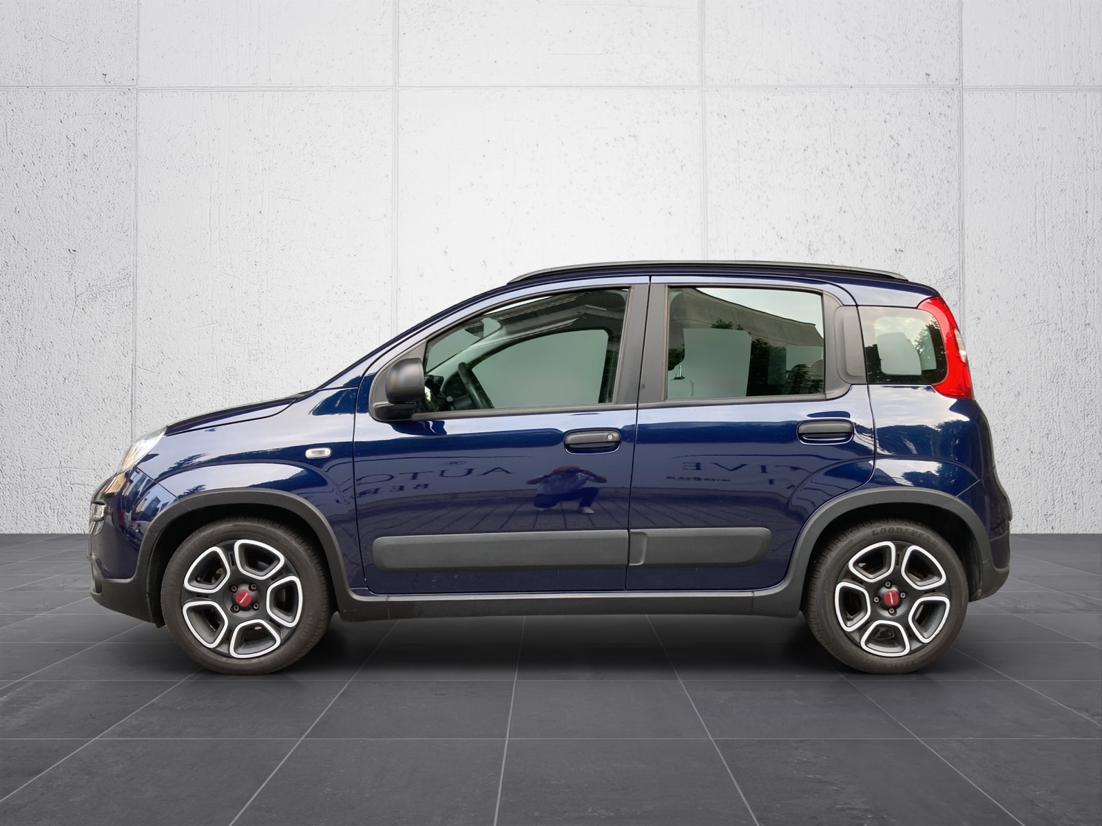 FIAT Panda 1.0 MHEV City Cross-image-2