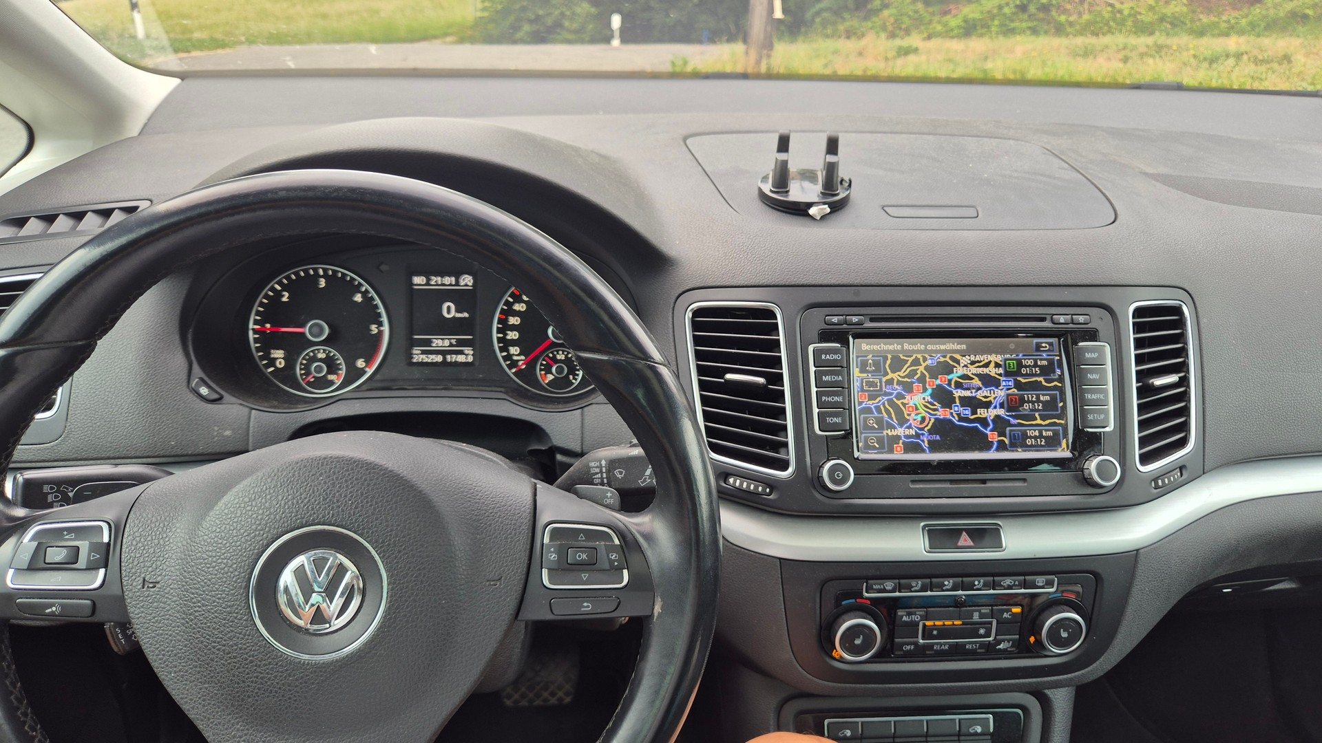 VW Sharan 2.0 TDI BlueMotion Technology Trendline DSG-image-9