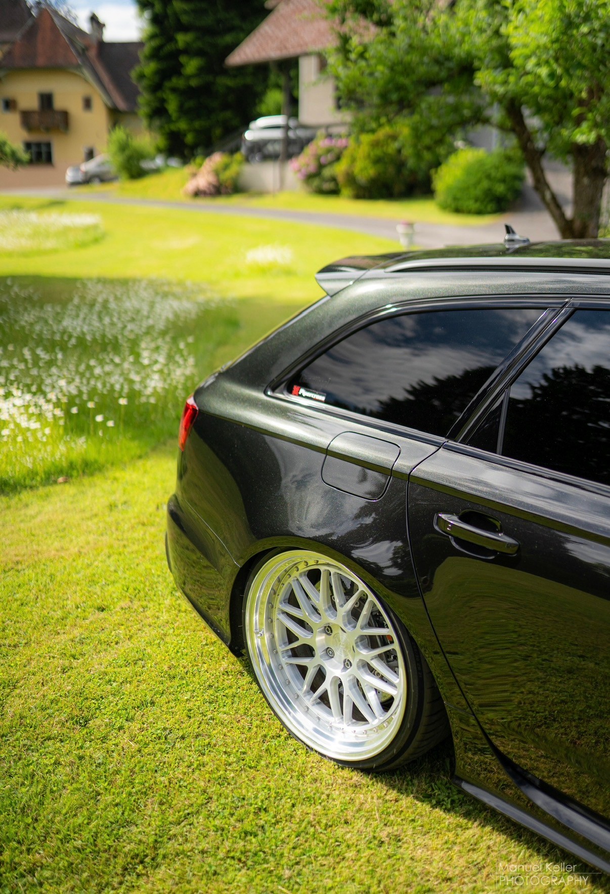 AUDI 4.0 V8 TFSI perform. qu. T-Tr.-image-2