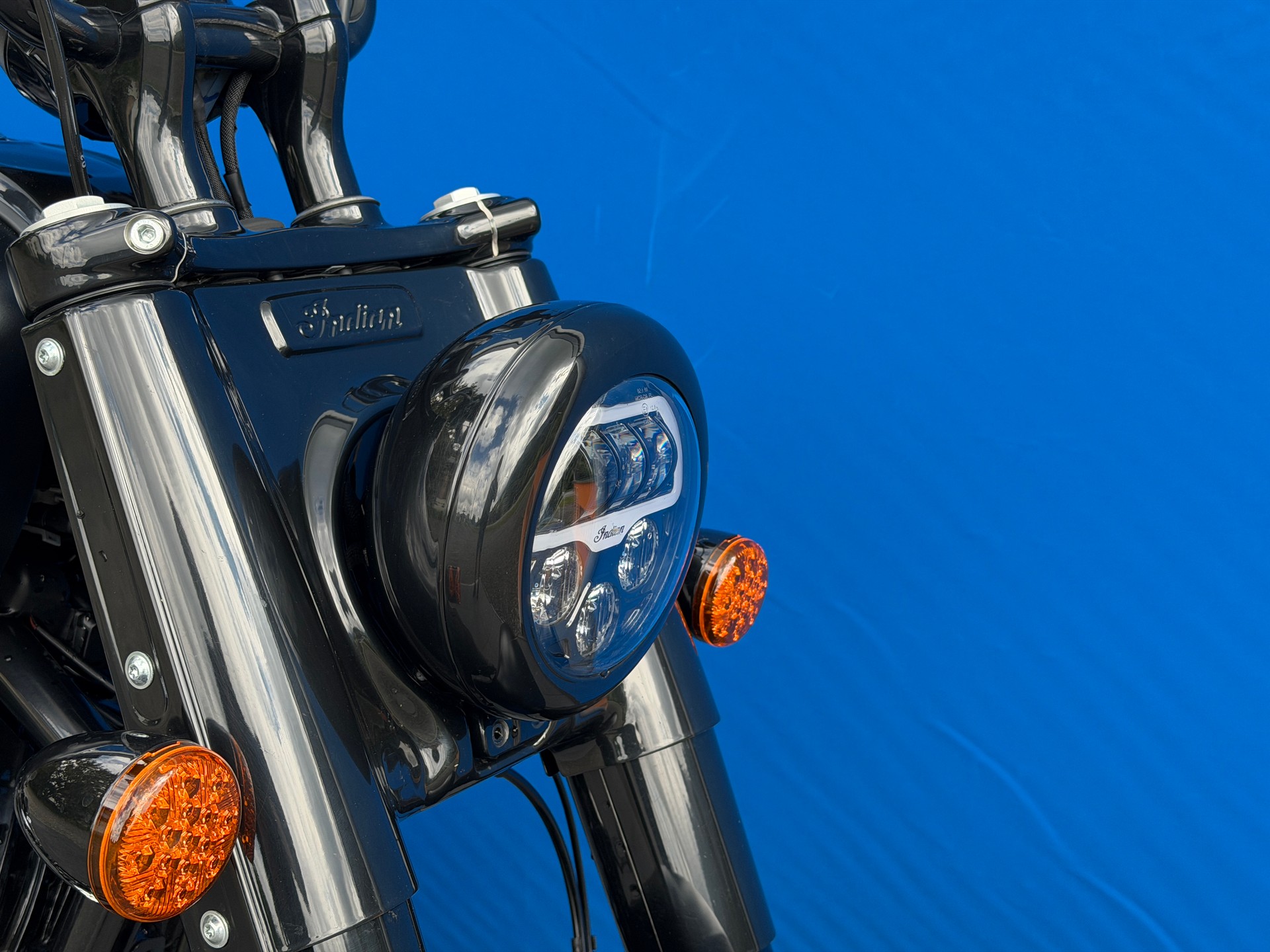 INDIAN Chief Bobber-showroom-element-2