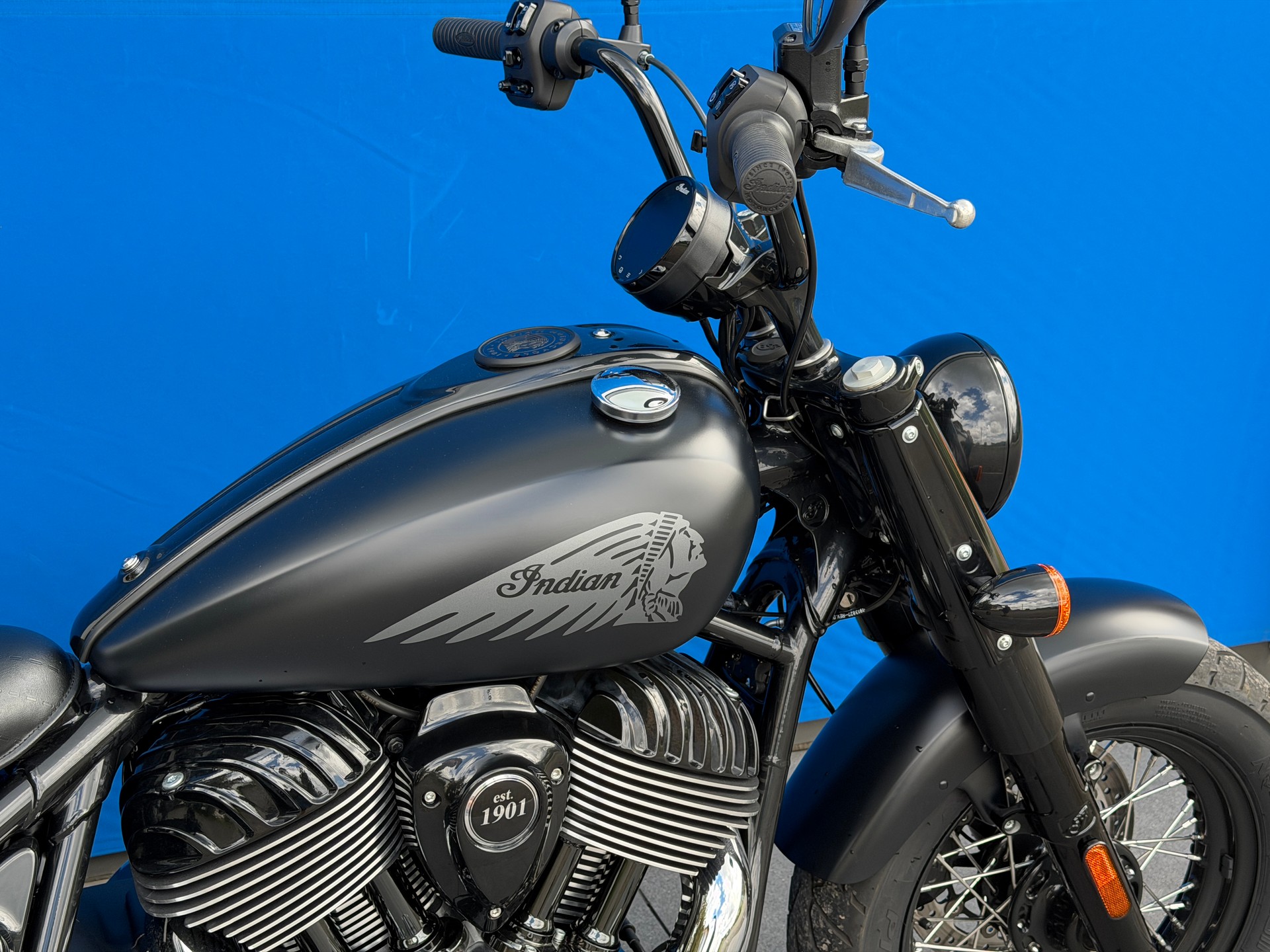 INDIAN Chief Bobber-showroom-element-3
