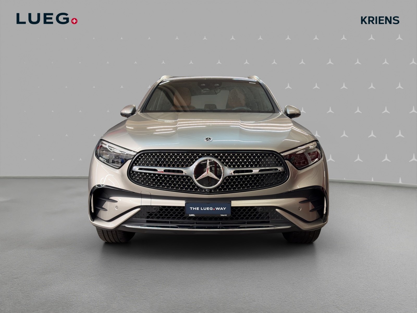 MERCEDES-BENZ GLC 300 e 4M - AMG / DISTRONIC / 360 Grad Kamera / Head-Up Display-image-1
