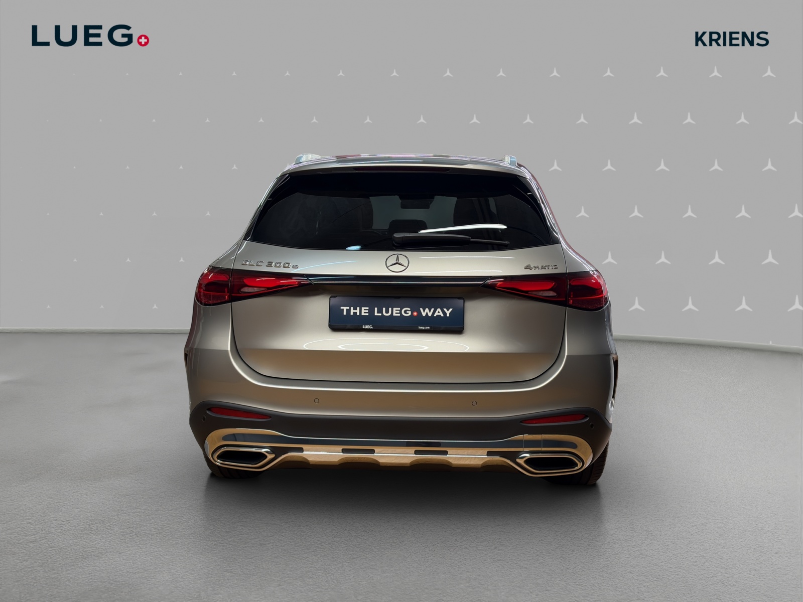 MERCEDES-BENZ GLC 300 e 4M - AMG / DISTRONIC / 360 Grad Kamera / Head-Up Display-image-5