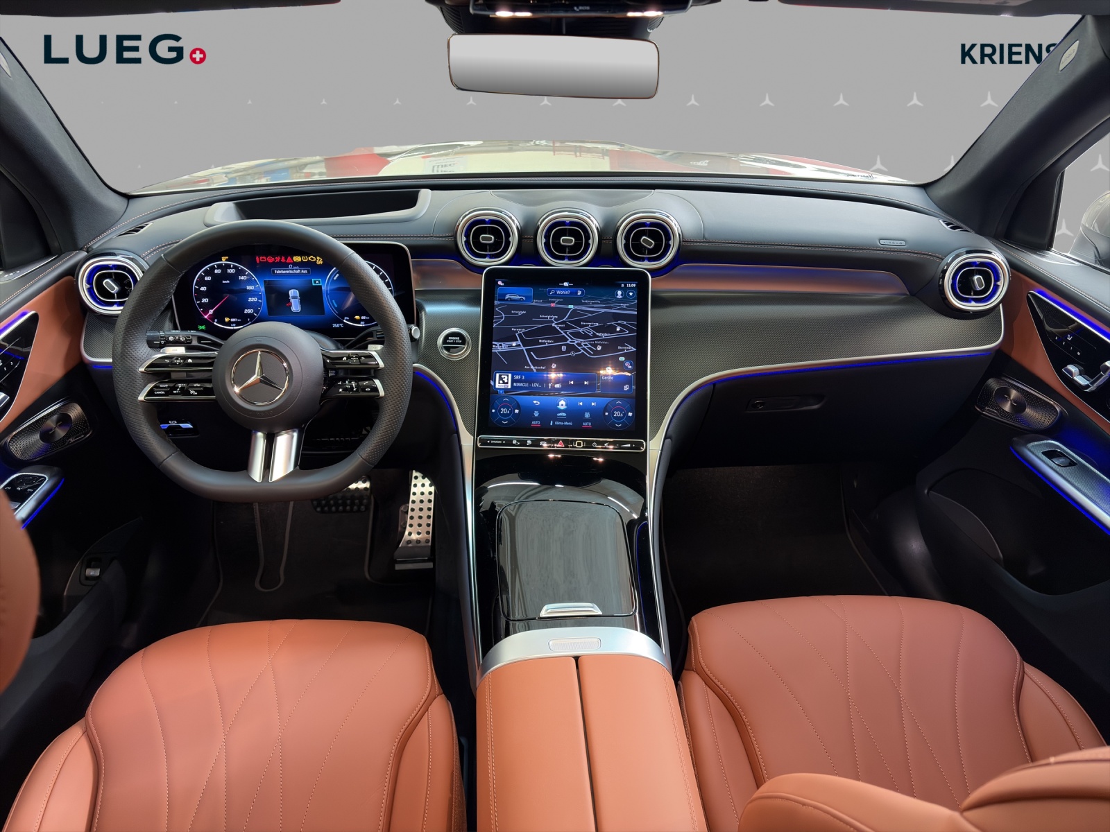 MERCEDES-BENZ GLC 300 e 4M - AMG / DISTRONIC / 360 Grad Kamera / Head-Up Display-image-10