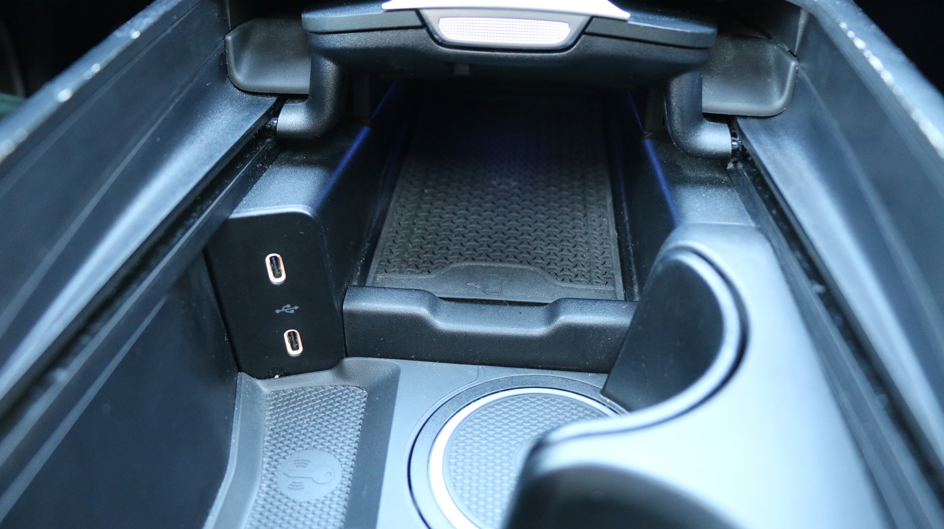 MERCEDES-BENZ E 450 4Matic-image-15