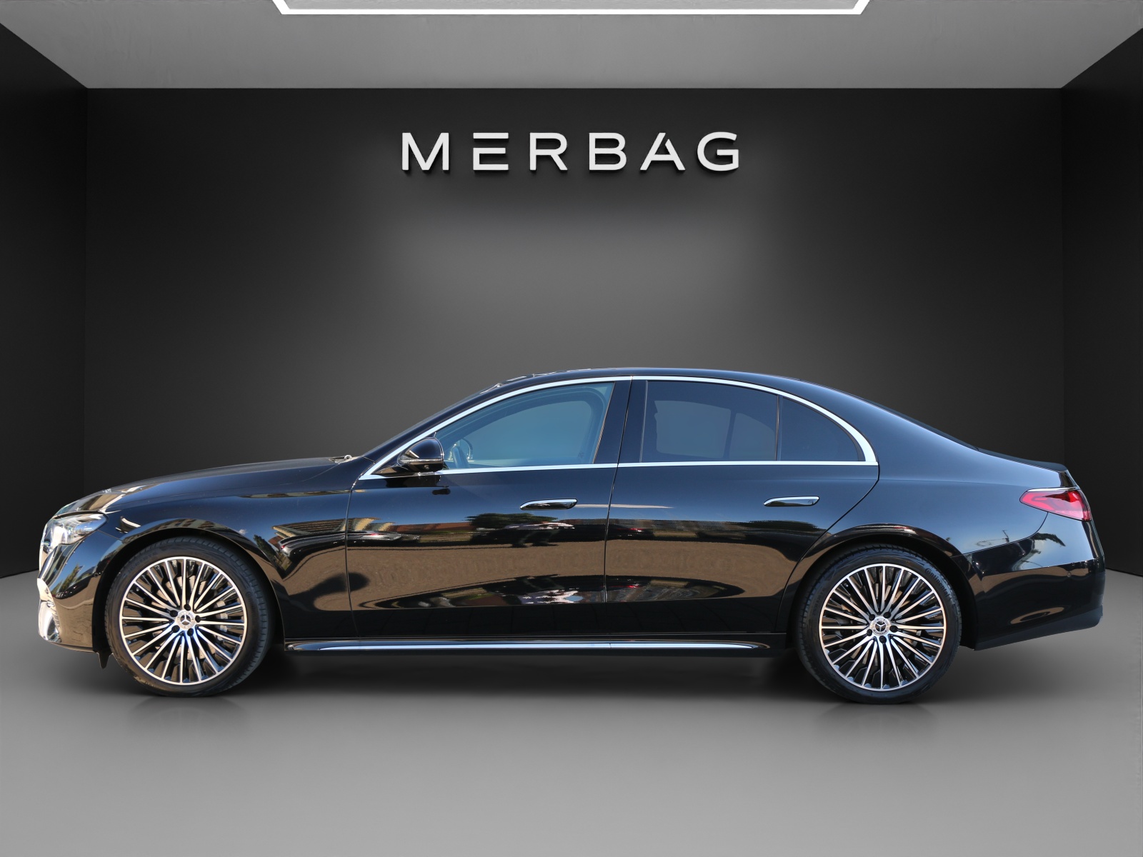MERCEDES-BENZ E 450 4Matic-image-1