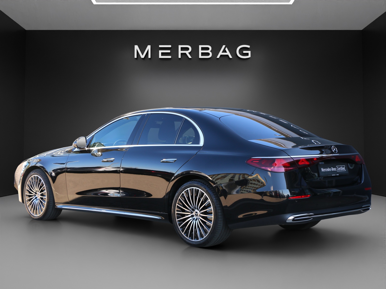 MERCEDES-BENZ E 450 4Matic-image-2