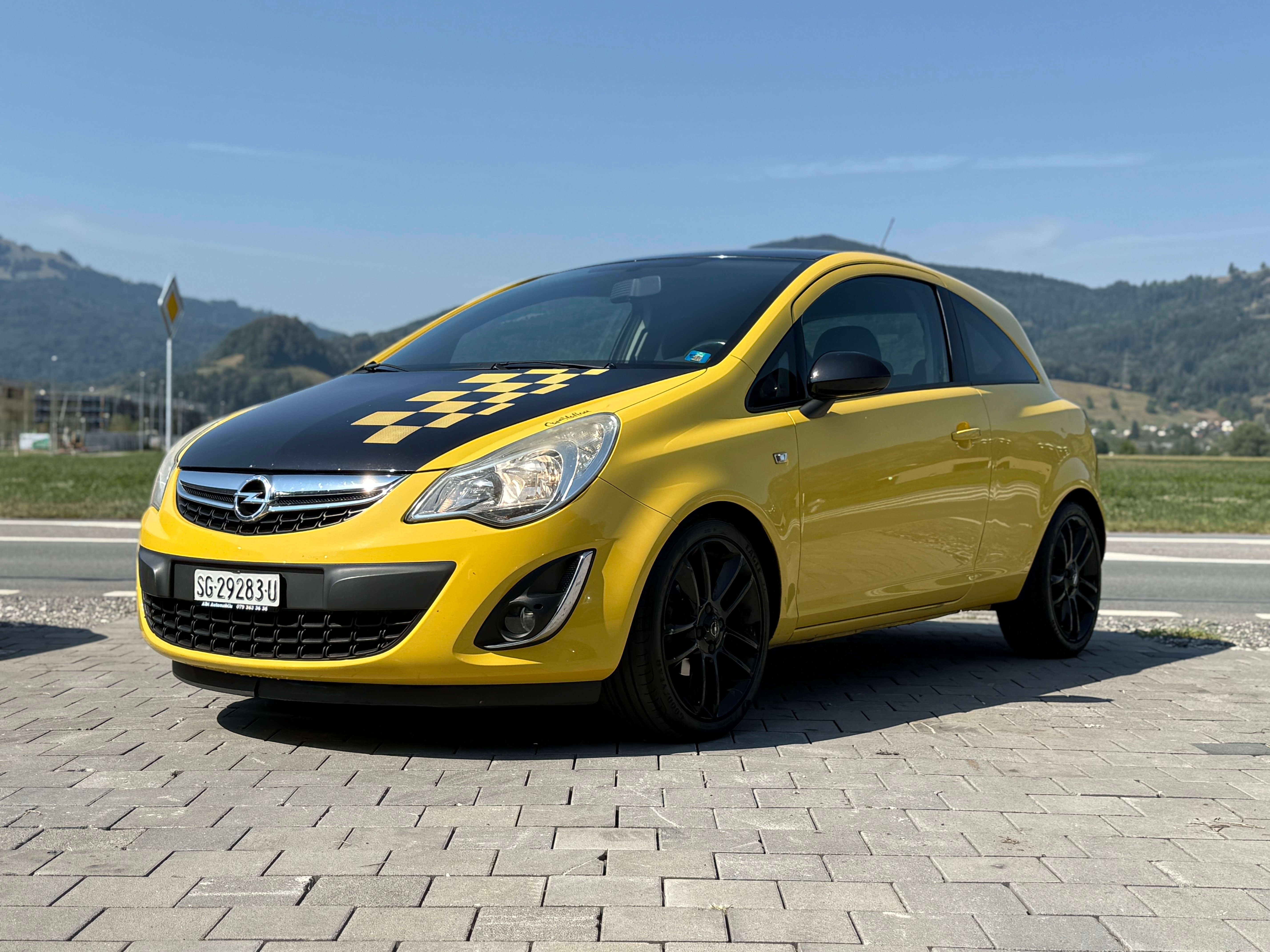 Car photo