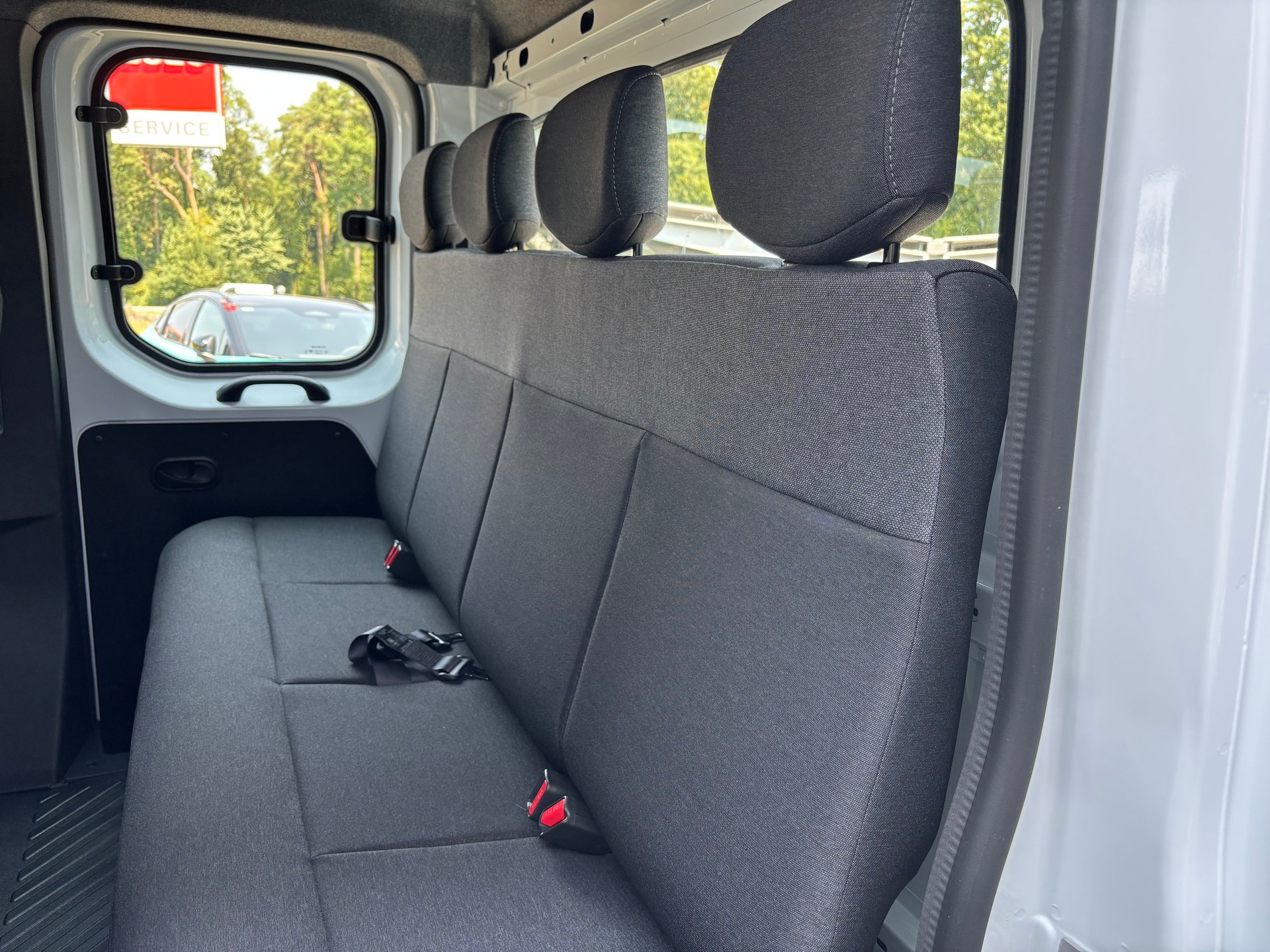 NISSAN Interstar Acenta L3H1-image-6