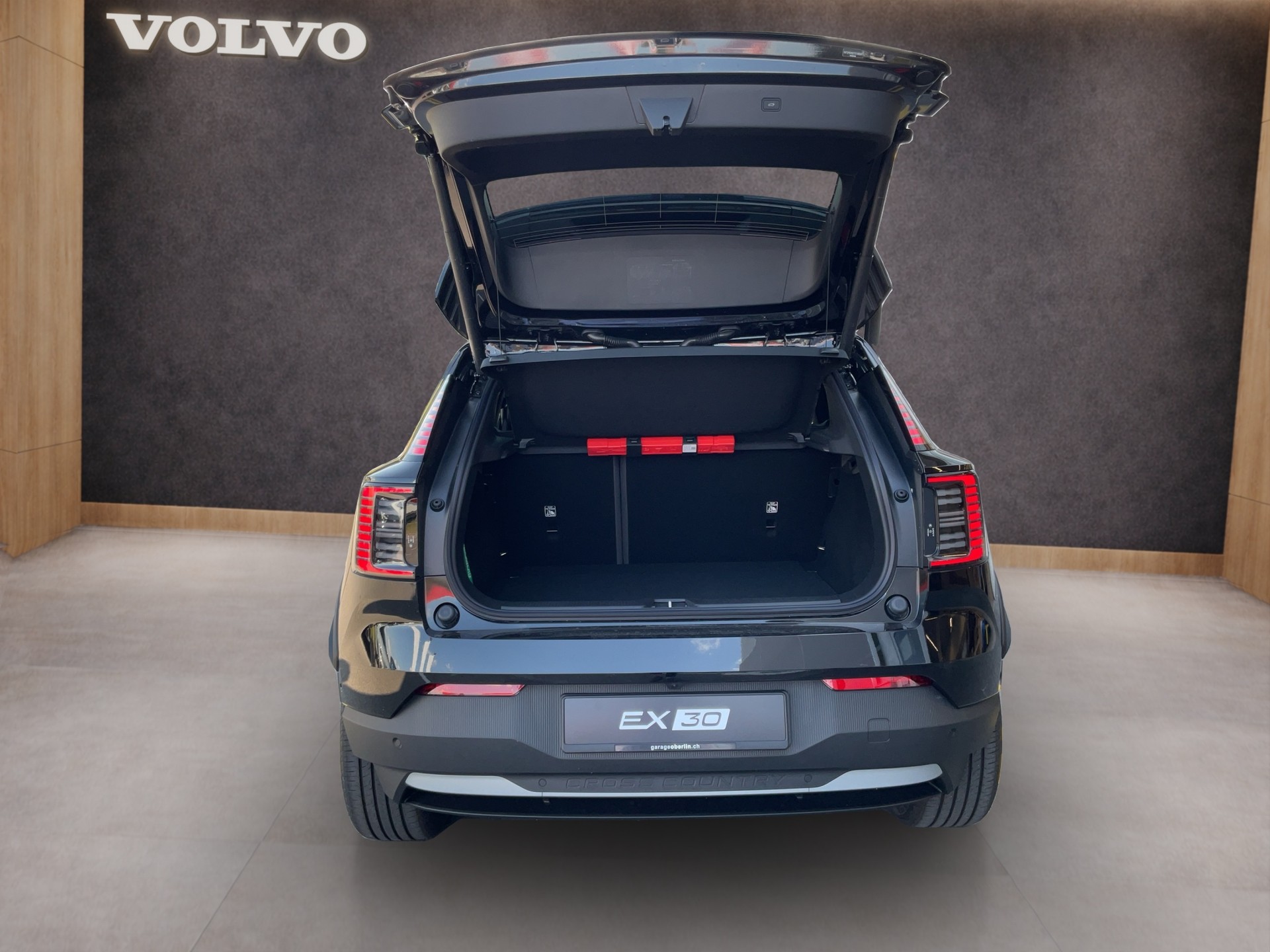 VOLVO EX30 CC E60 Twin Performance AWD-image-12