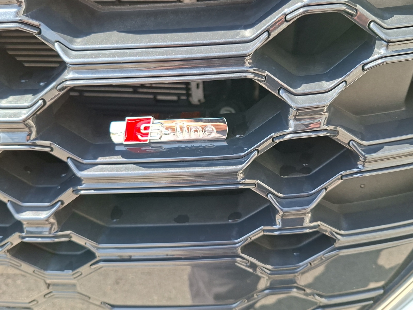 AUDI Q5 55 TFSI e PHEV S line quattro S-tronic-image-15