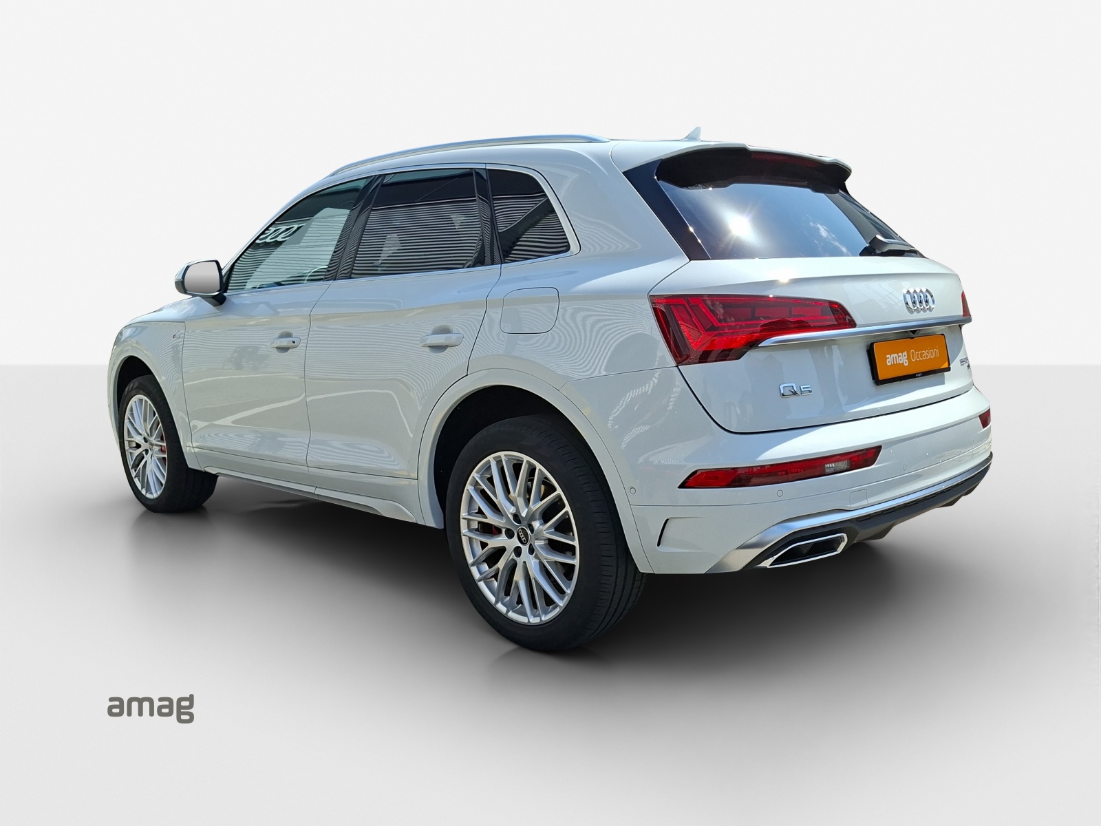 AUDI Q5 55 TFSI e PHEV S line quattro S-tronic-image-2