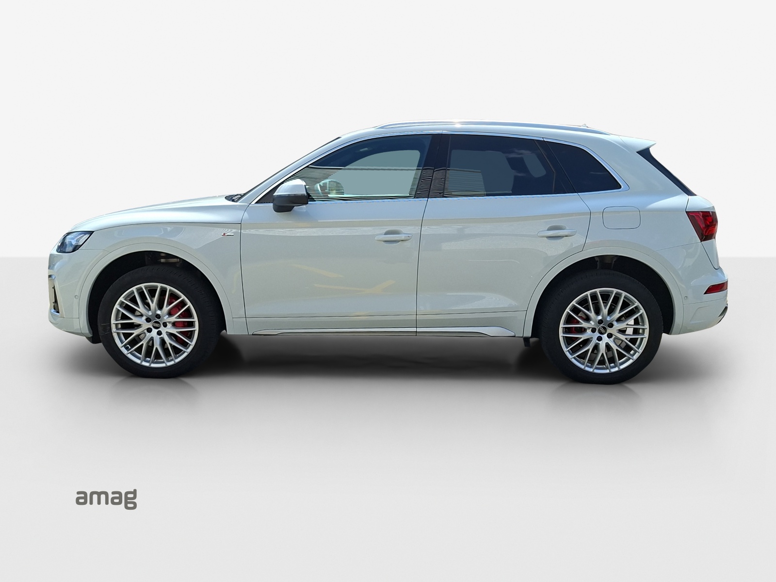 AUDI Q5 55 TFSI e PHEV S line quattro S-tronic-image-1