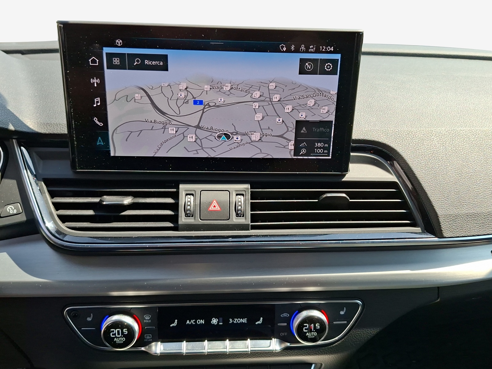 AUDI Q5 55 TFSI e PHEV S line quattro S-tronic-image-10