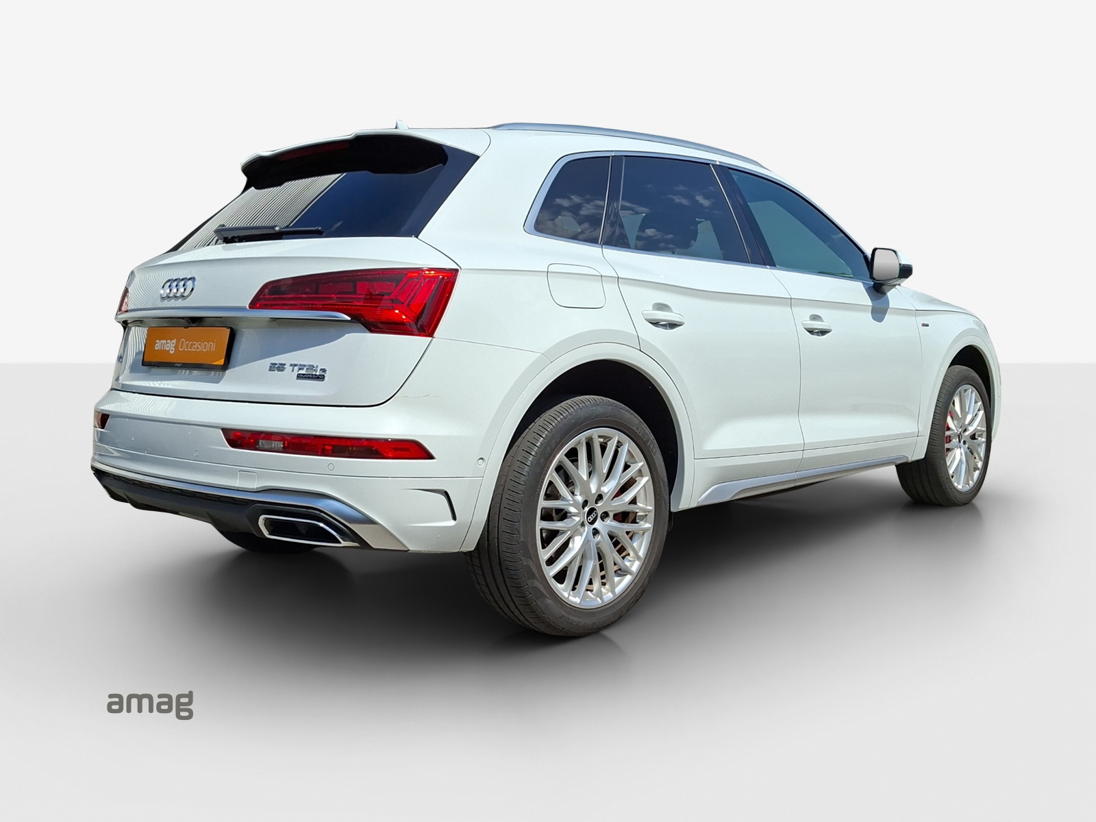 AUDI Q5 55 TFSI e PHEV S line quattro S-tronic-image-4