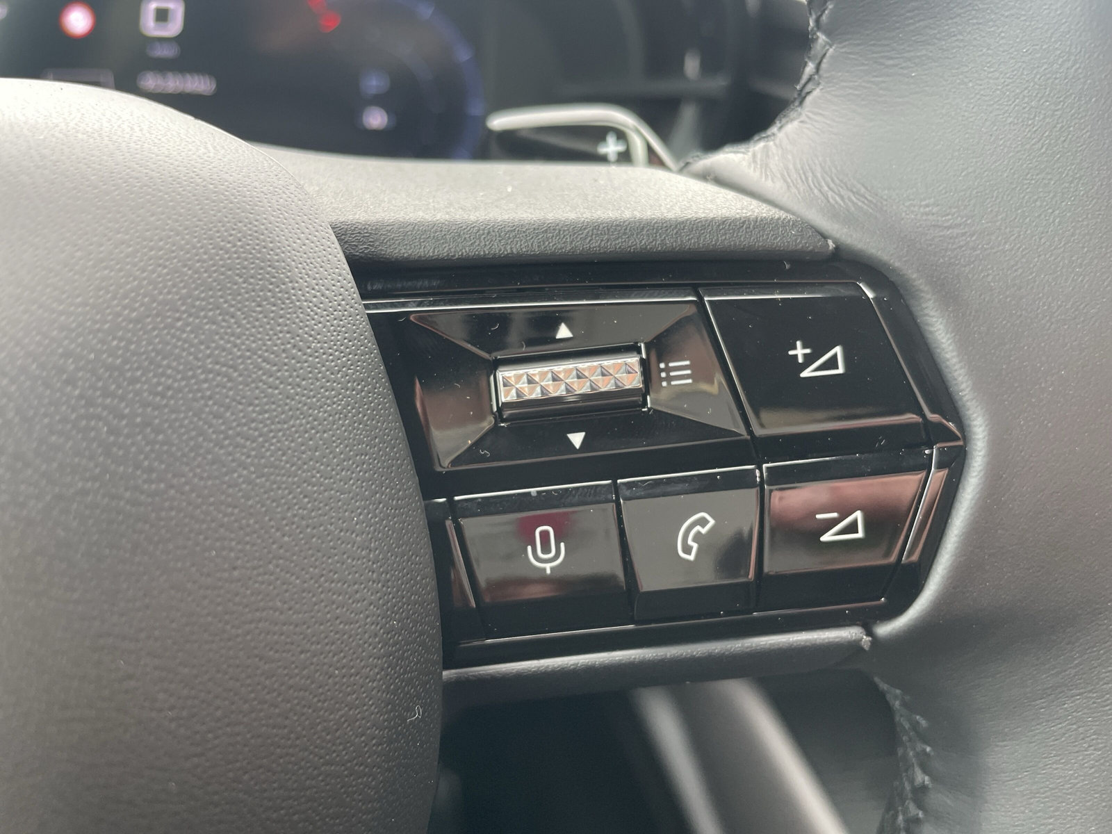 ALFA ROMEO Junior 1.2 Ibrida Speciale-image-14