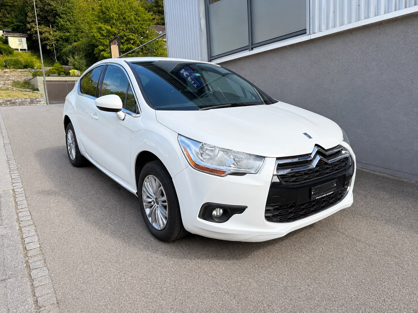 DS AUTOMOBILES DS4 1.6 VTi Chic-image-0