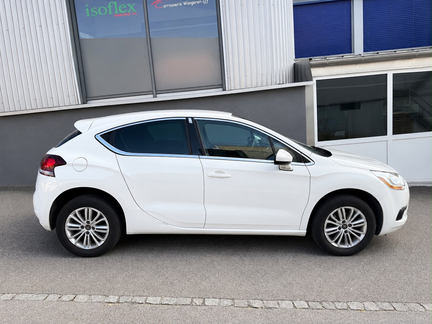 DS AUTOMOBILES DS4 1.6 VTi Chic-image-4