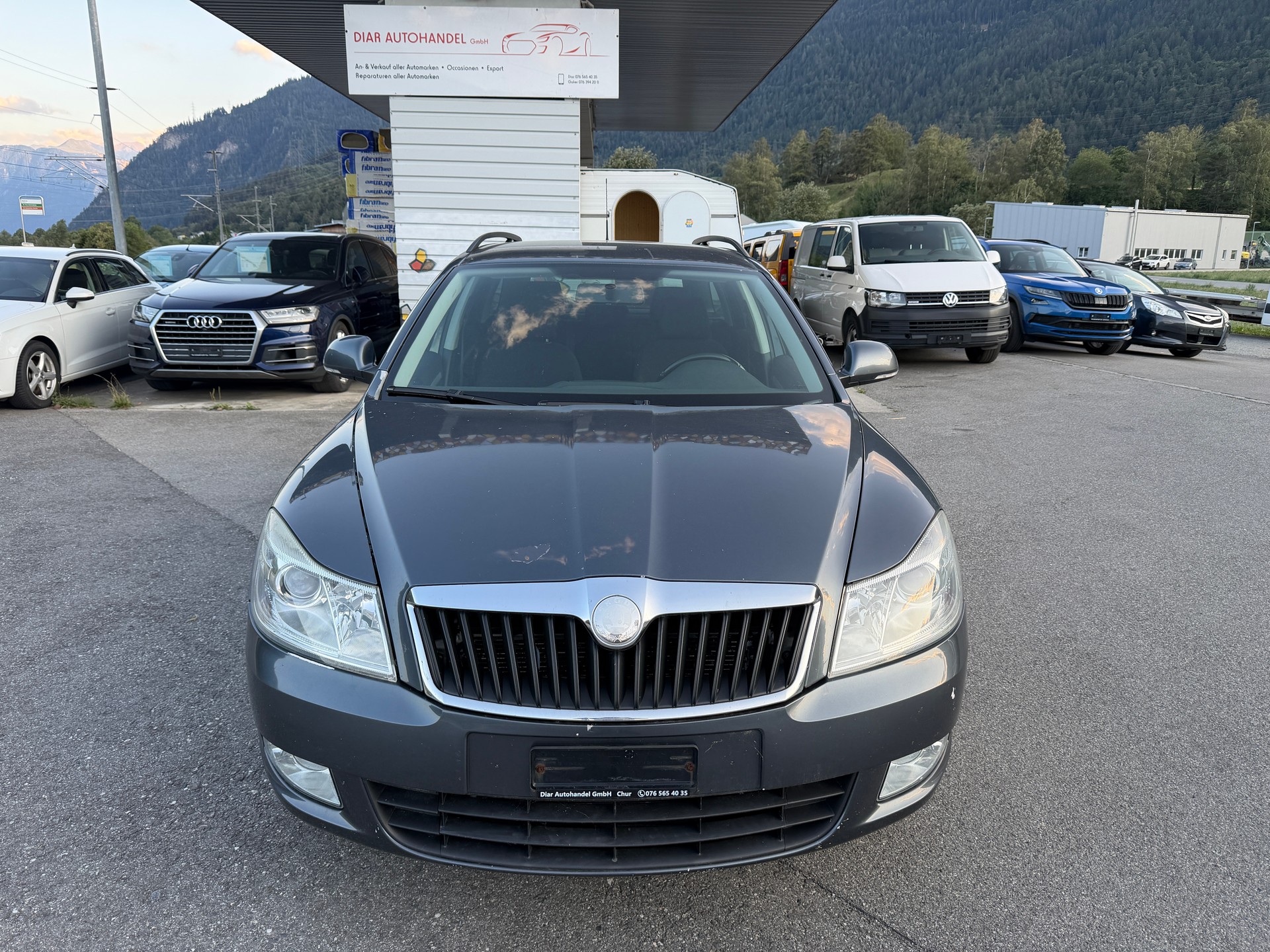 SKODA Octavia Combi 1.8 TSI Adventure 4x4-image-0