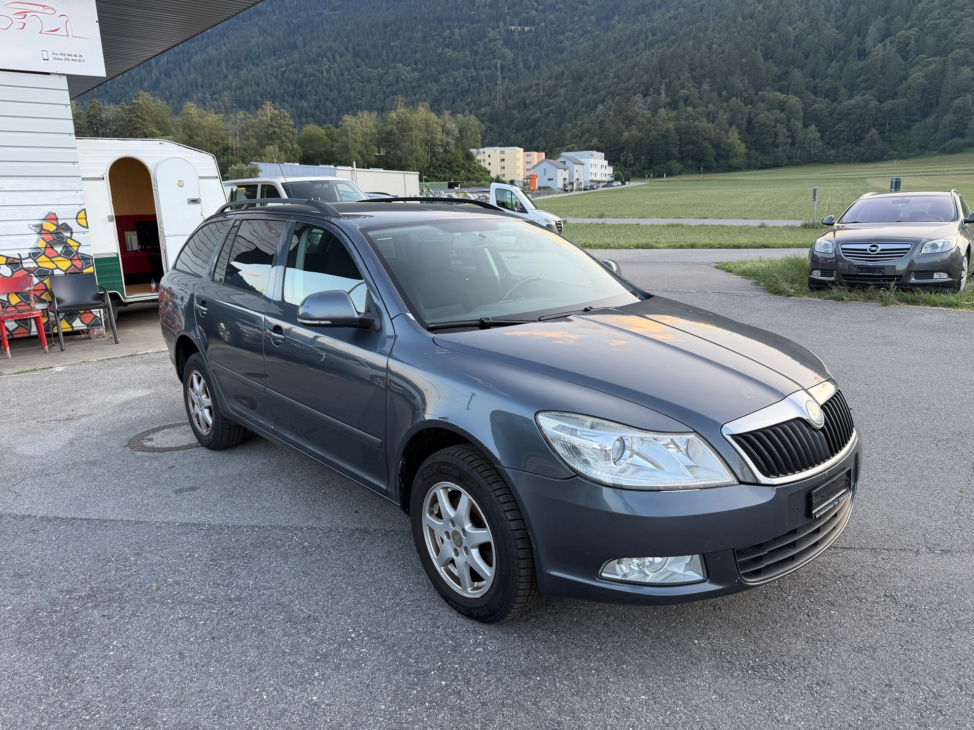 SKODA Octavia Combi 1.8 TSI Adventure 4x4-image-2
