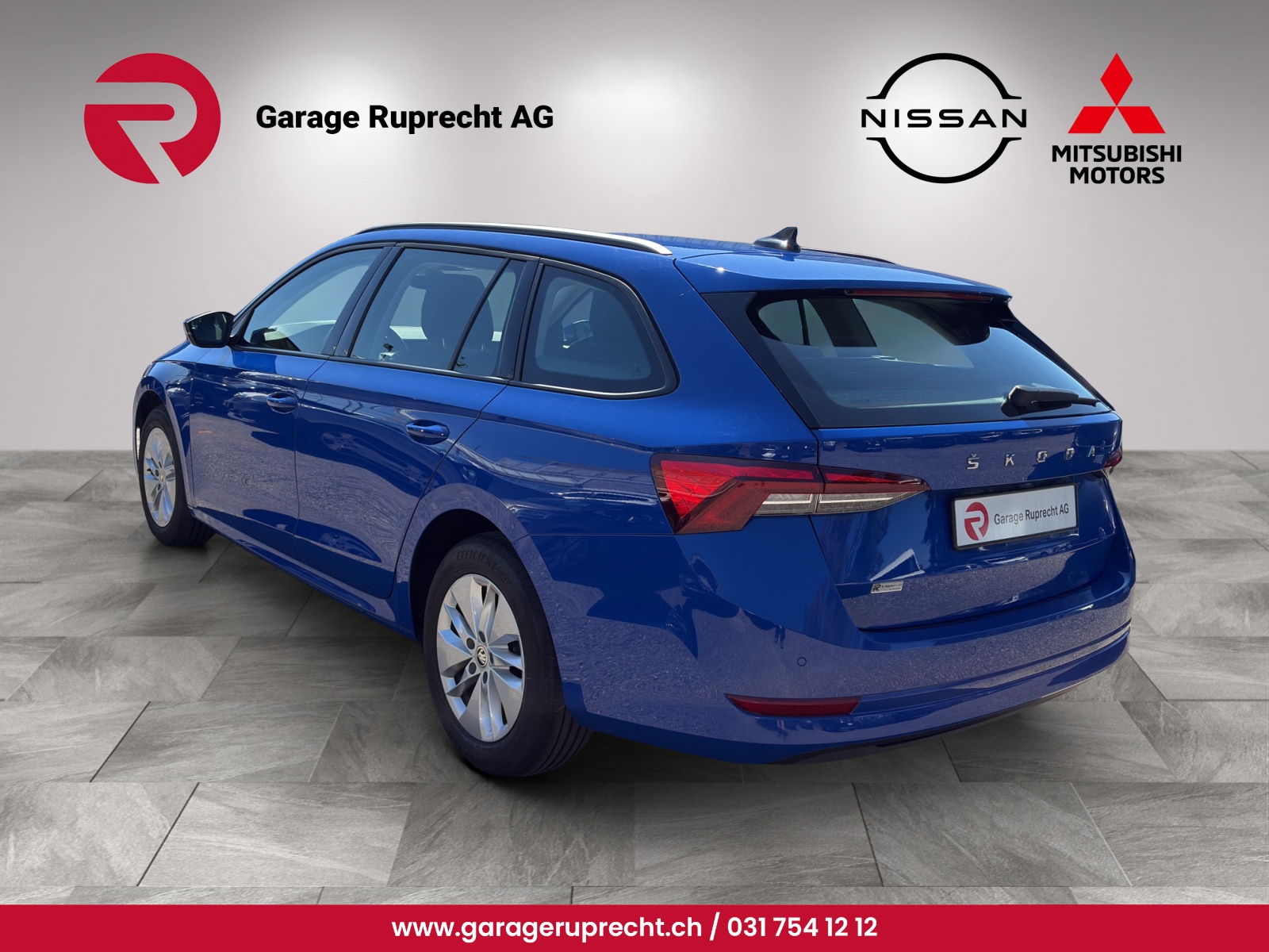 SKODA Octavia Combi 2.0 TDI Ambition DSG-image-2