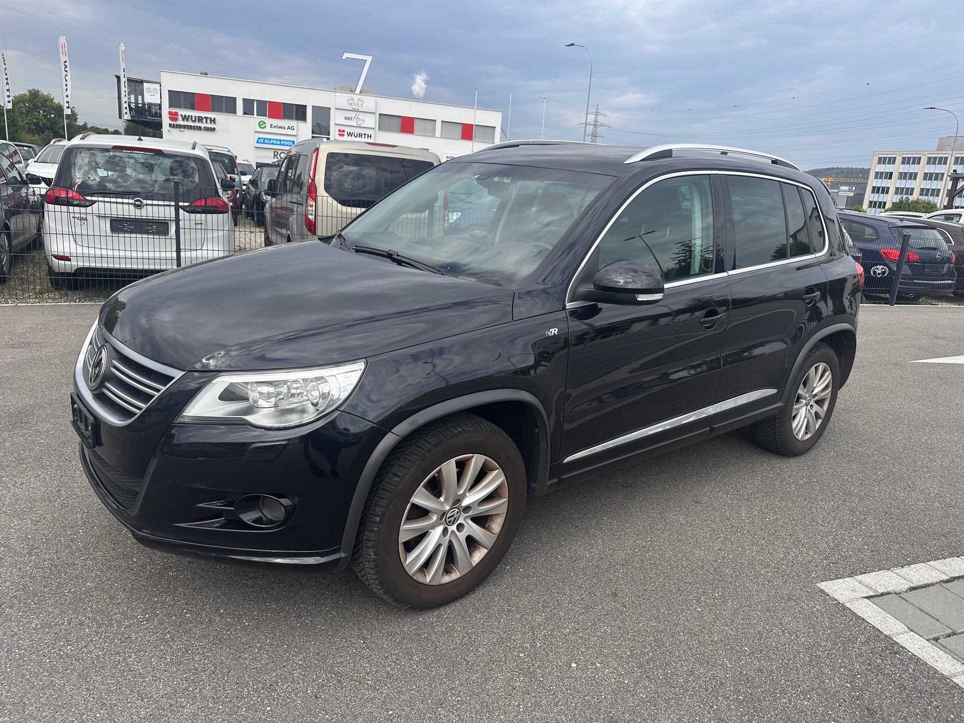 VW Tiguan 2.0 TSI R-Line-image-0