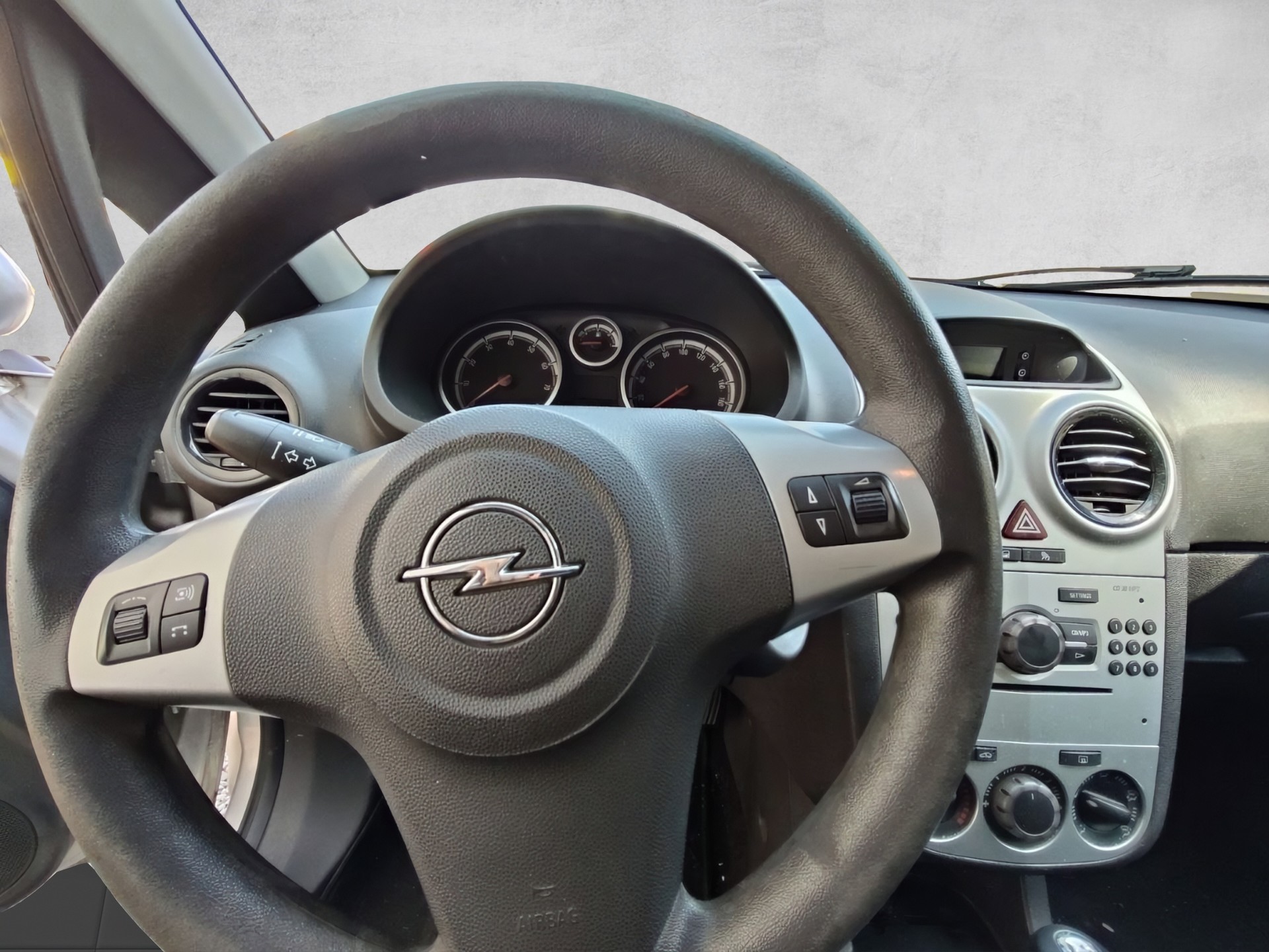 OPEL Corsa 1.4 TP Enjoy-image-6