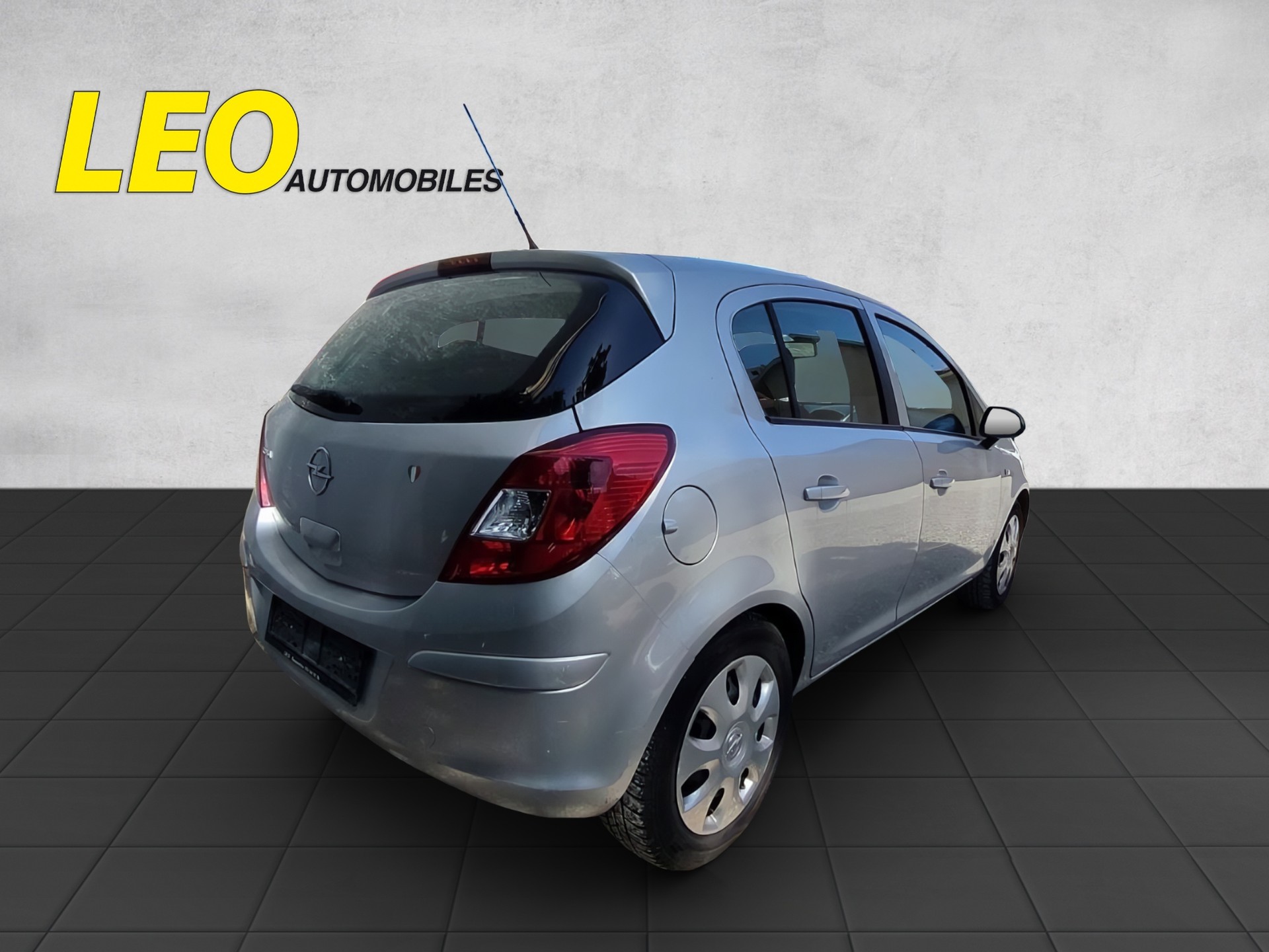OPEL Corsa 1.4 TP Enjoy-image-2