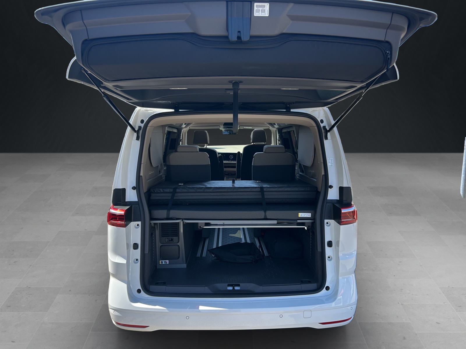 VW California eHybrid Beach Tour 4Motion-image-8