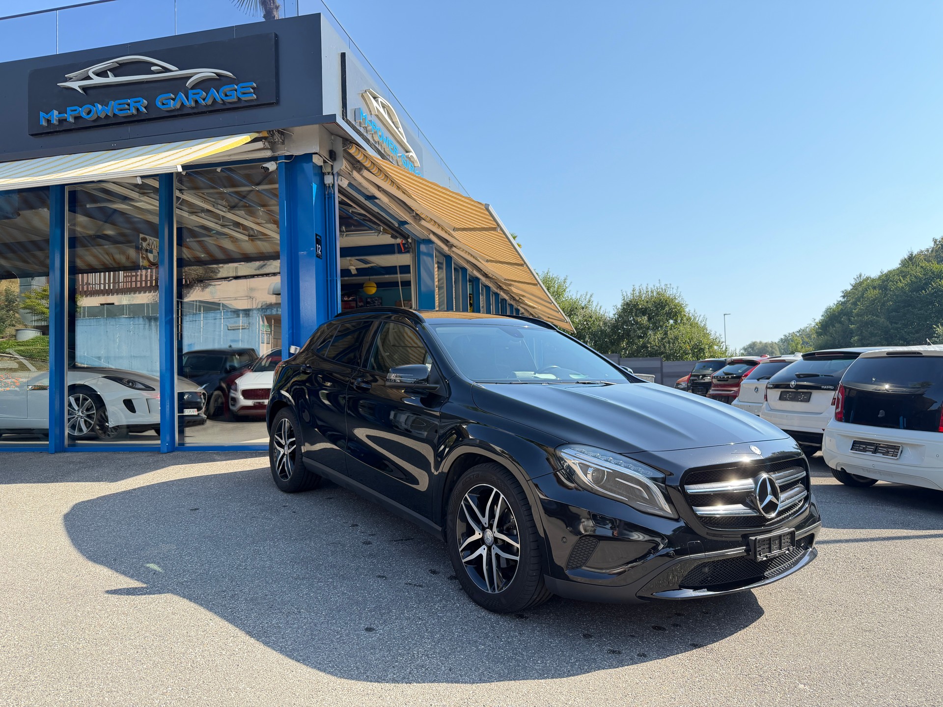 MERCEDES-BENZ GLA 200 Night Star-image-1