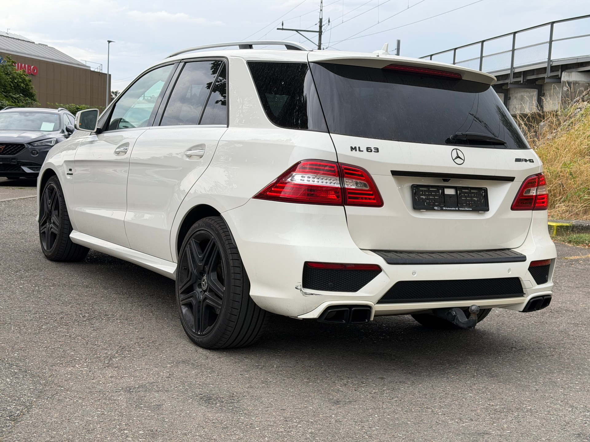 MERCEDES-BENZ ML 63 AMG 4Matic Speedshift-image-4