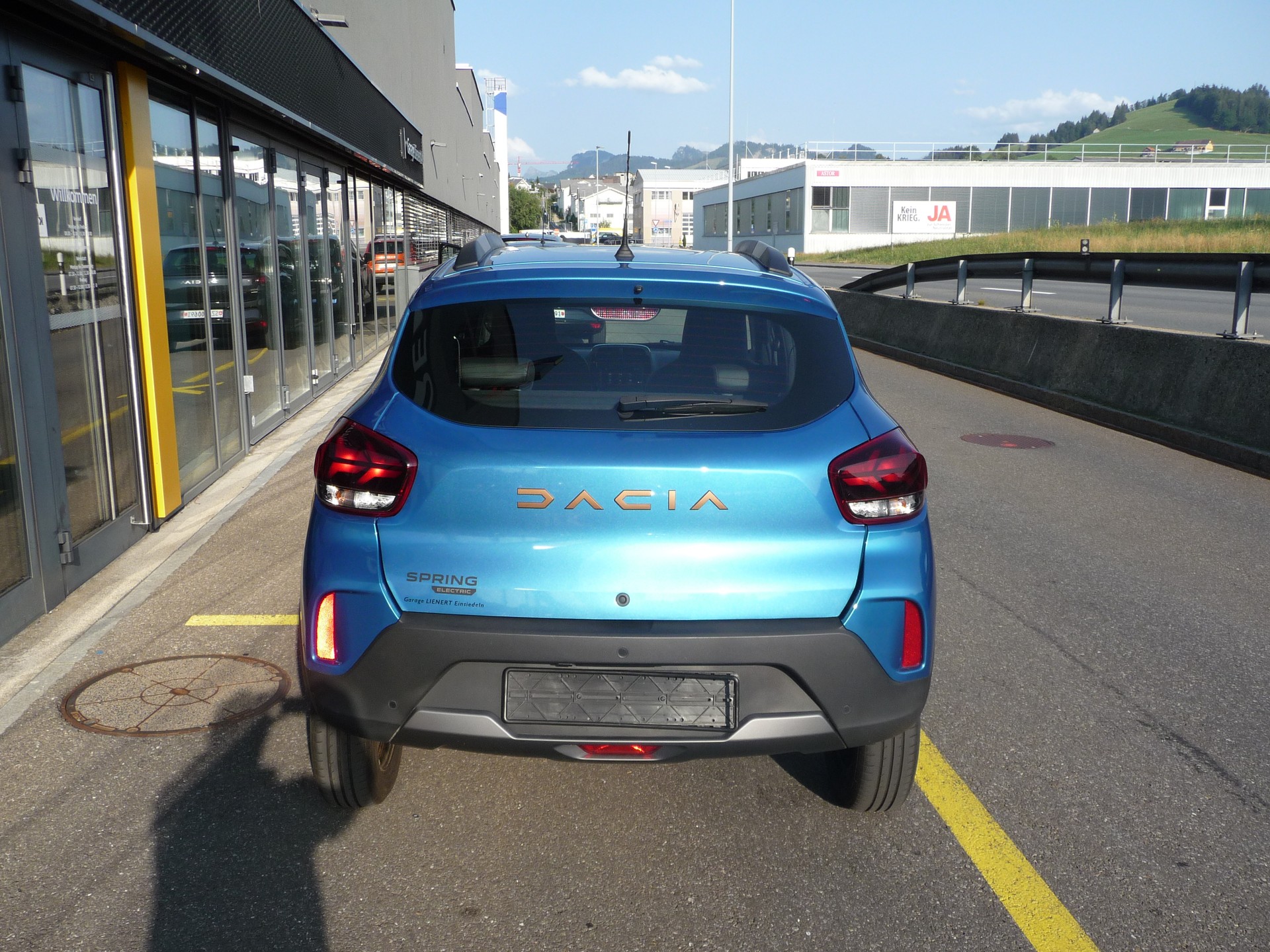 DACIA Spring 27 kWh Electric 65 Extreme-image-9
