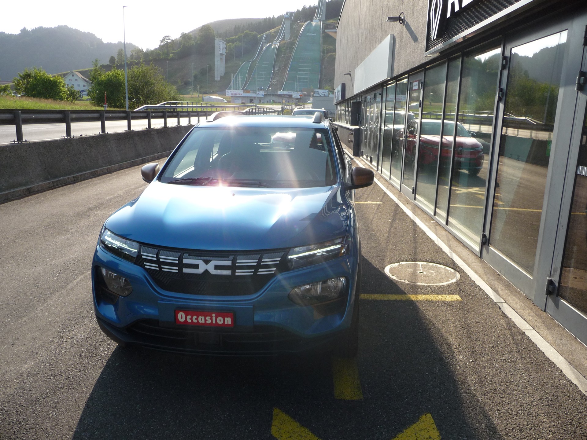 DACIA Spring 27 kWh Electric 65 Extreme-image-2