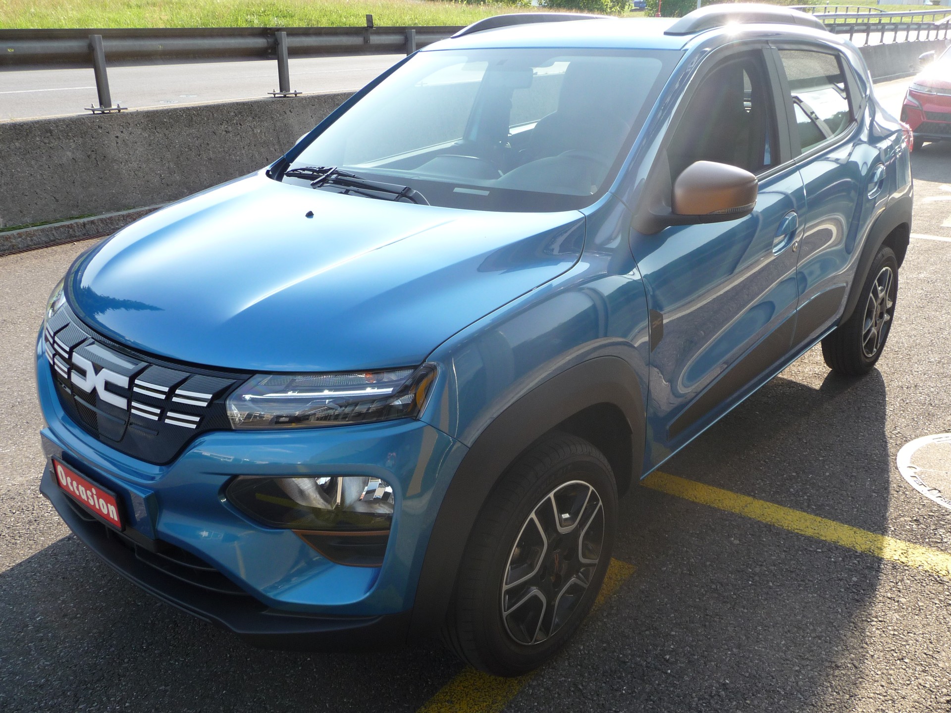 DACIA Spring 27 kWh Electric 65 Extreme-image-0