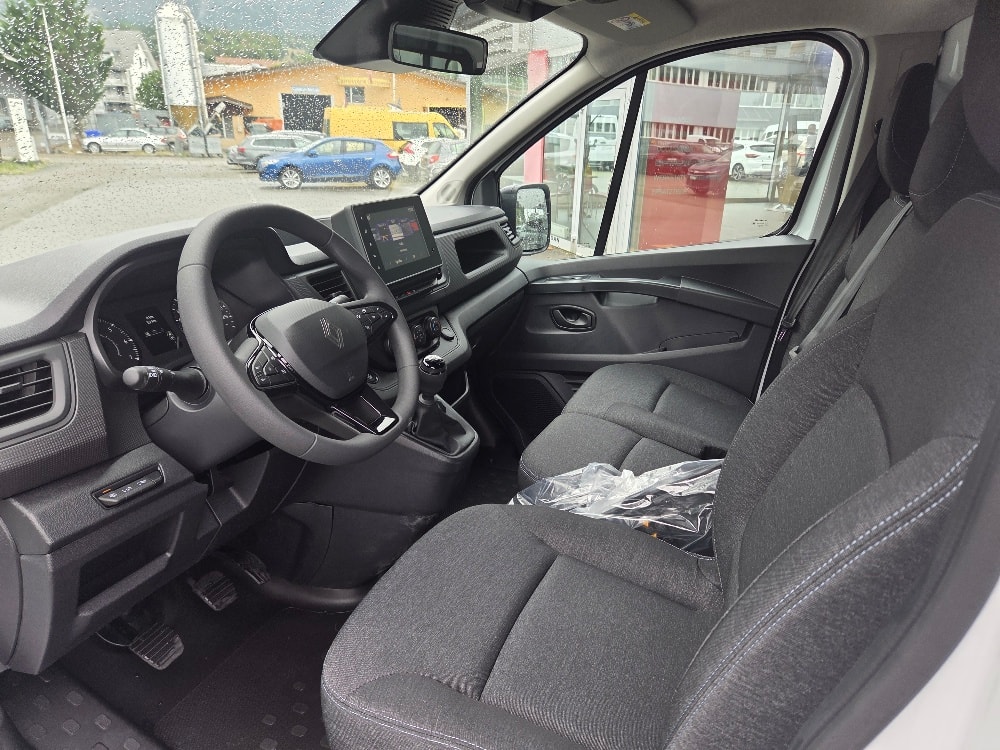 RENAULT Trafic 2.0 Blue dCi 130 Advance L1H1 EN-image-6