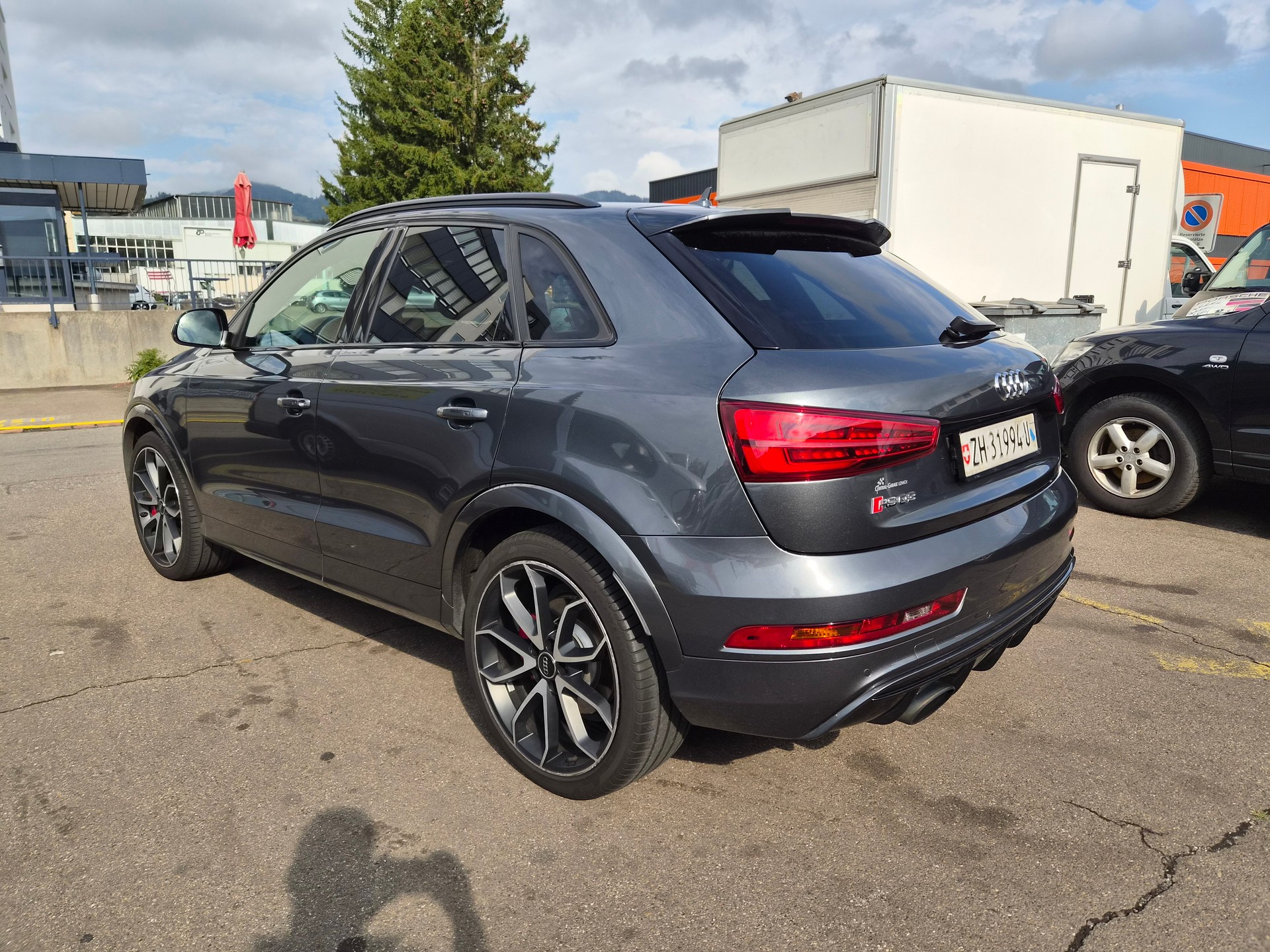 AUDI RS Q3 2.5 TFSI performance quattro S-tronic-image-4