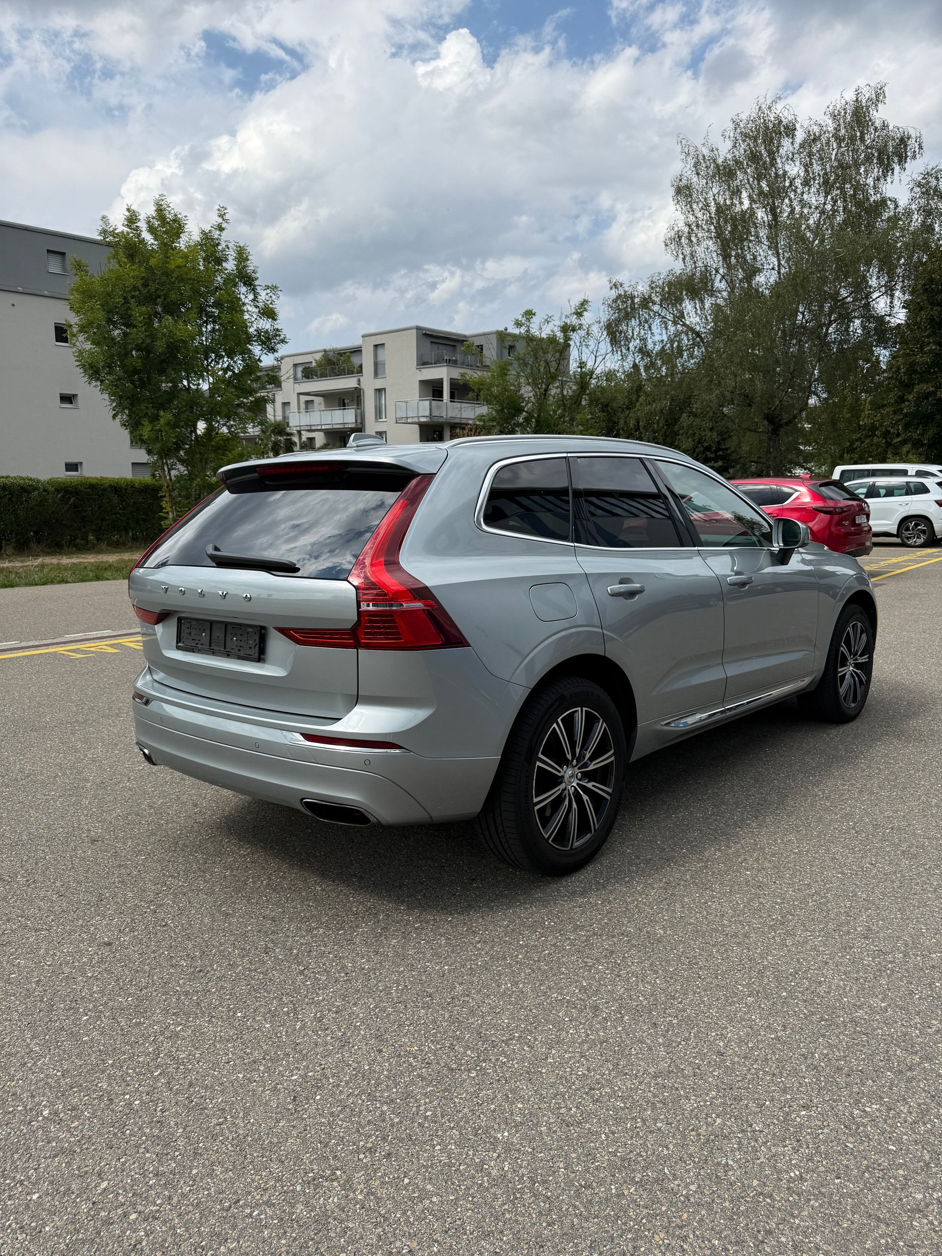 VOLVO 2.0 D5 Inscription AWD-image-2