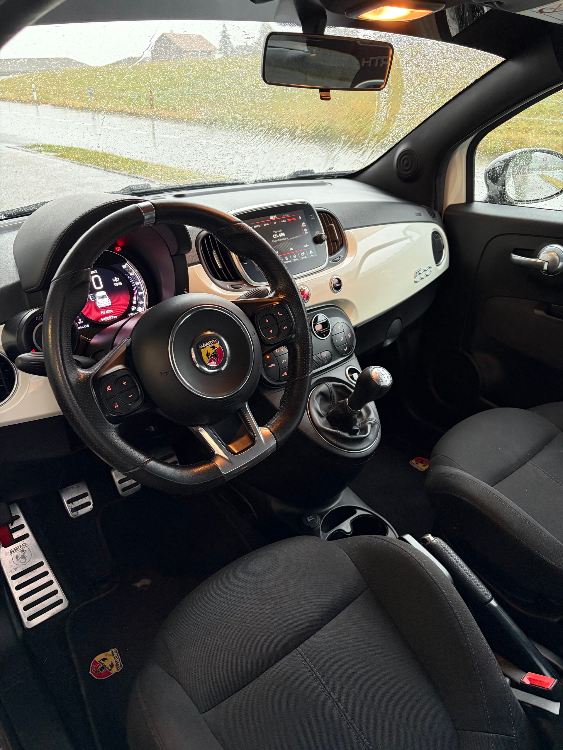 FIAT 595C 1.4 16V Turbo Abarth-image-3