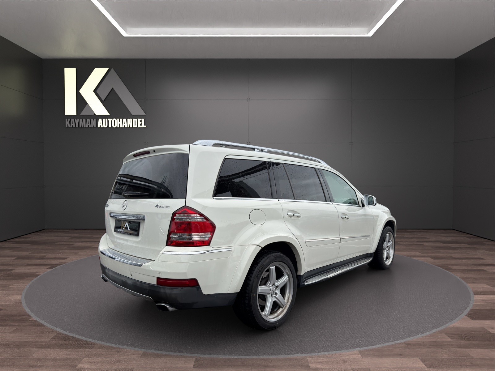 MERCEDES-BENZ GL 500 4Matic 7G-Tronic – V8 mit 388 PS | 7 Plätzer | 7G-Tronic | AIRMATIC | Luxus-SUV zum Hammerpreis!-image-3
