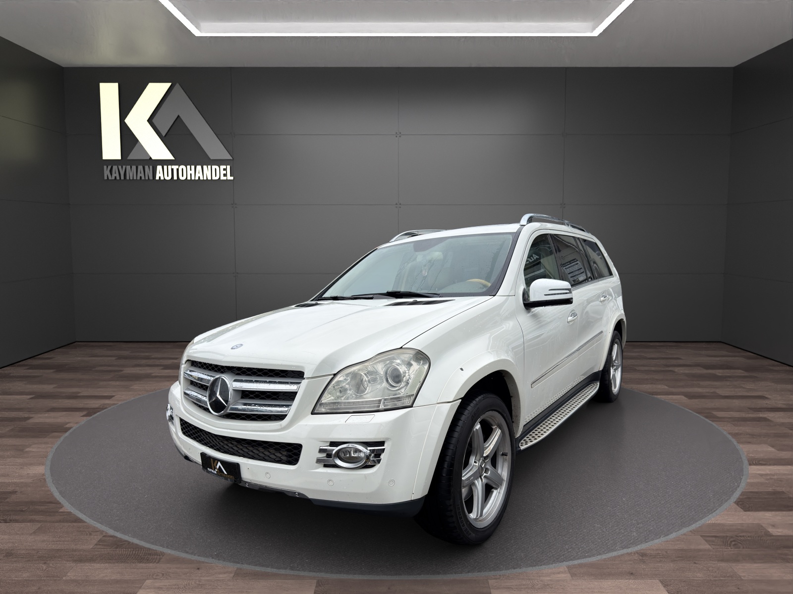 MERCEDES-BENZ GL 500 4Matic 7G-Tronic – V8 mit 388 PS | 7 Plätzer | 7G-Tronic | AIRMATIC | Luxus-SUV zum Hammerpreis!-image-0