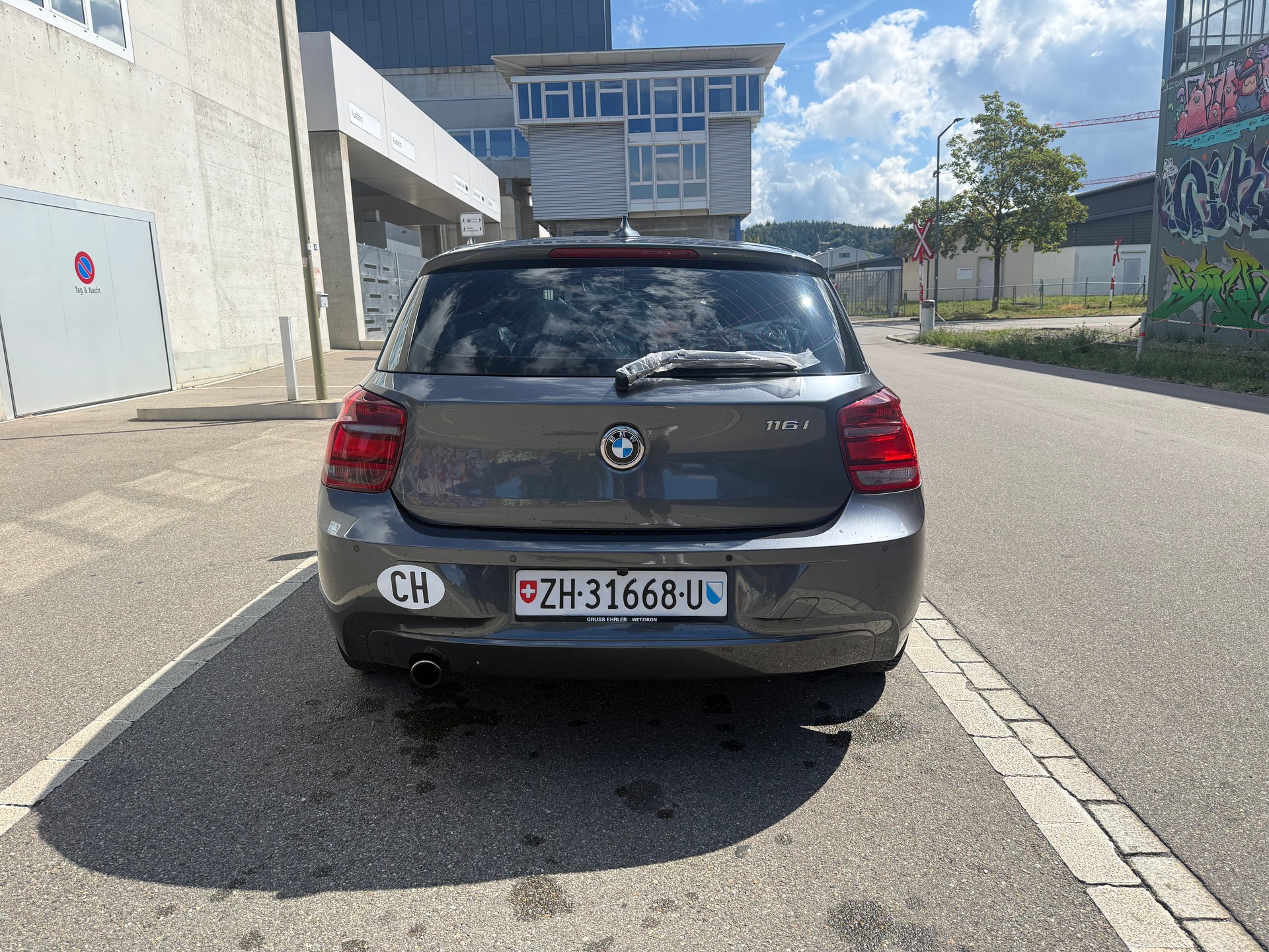 BMW 116i Urban Line Steptronic-image-3