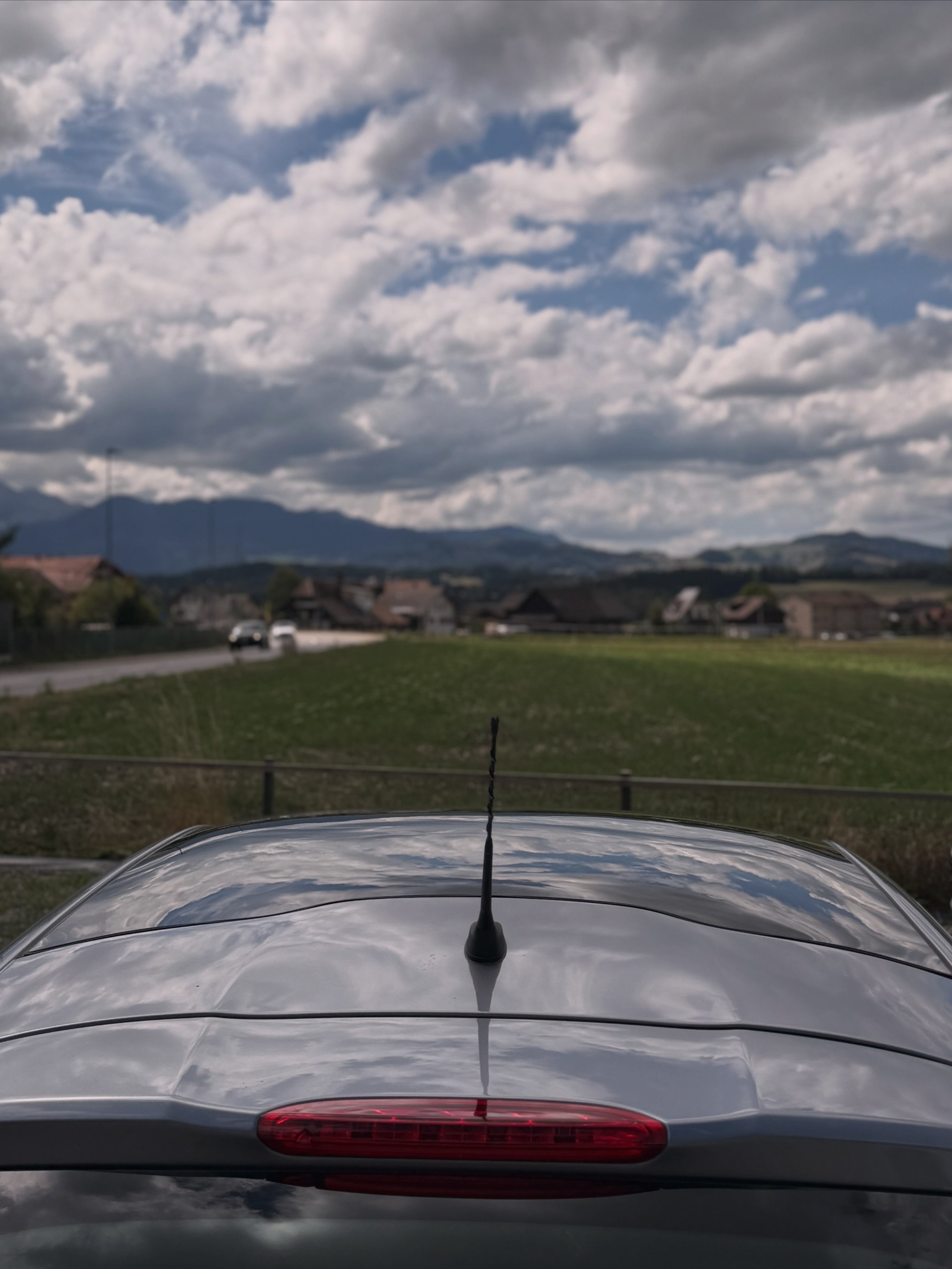 PEUGEOT 208 1.2 PureTech Allure EAT6-image-5
