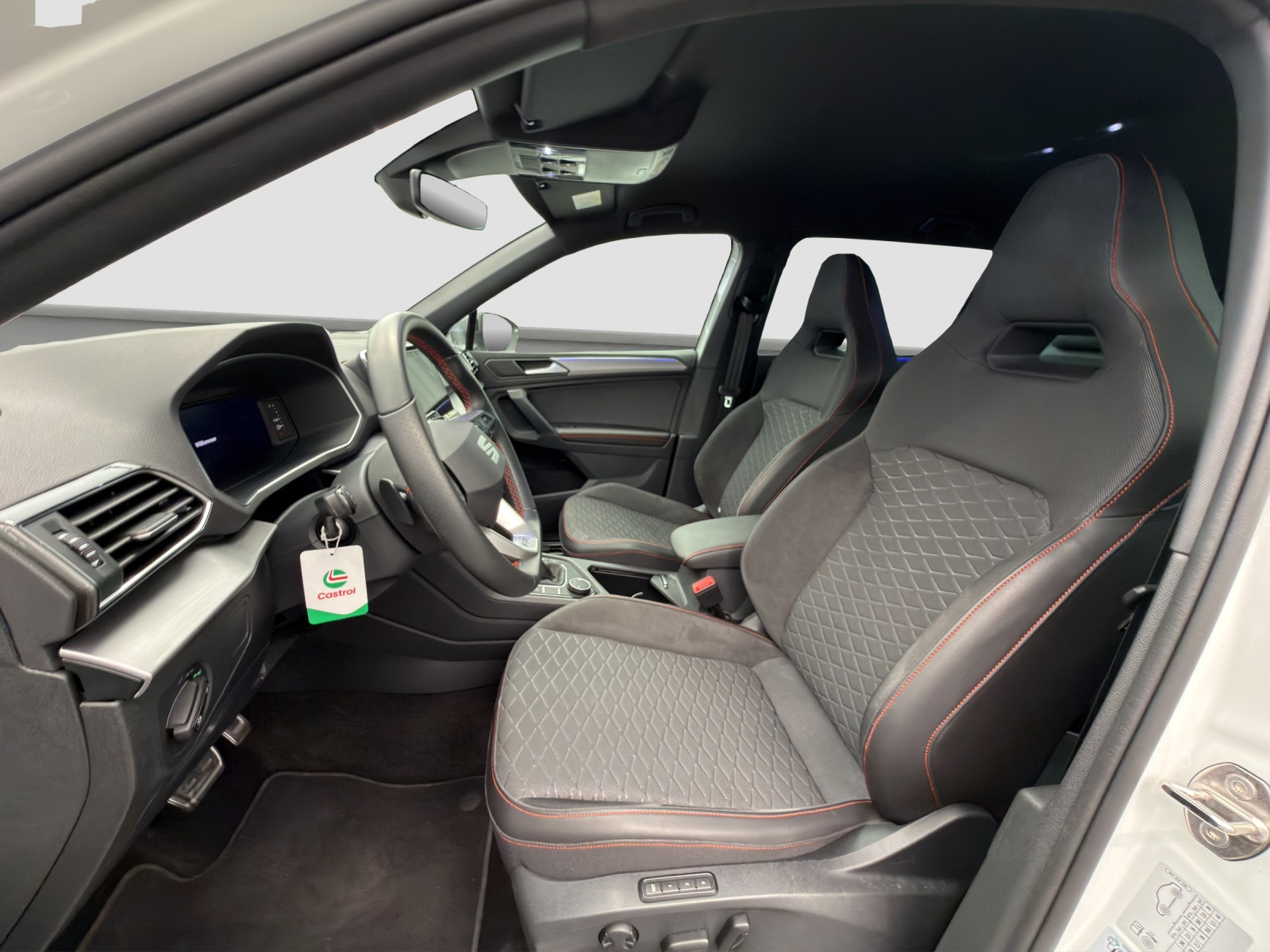 SEAT Tarraco 1.4 e-HYBRID DSG FR - Anhängekupplung - 360-Kamera - Spurwechselassistent-image-5