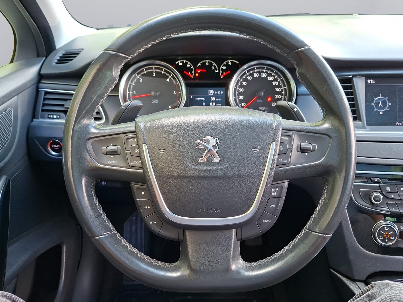 PEUGEOT 508 SW 2.0 HDI Business Automatic-image-14
