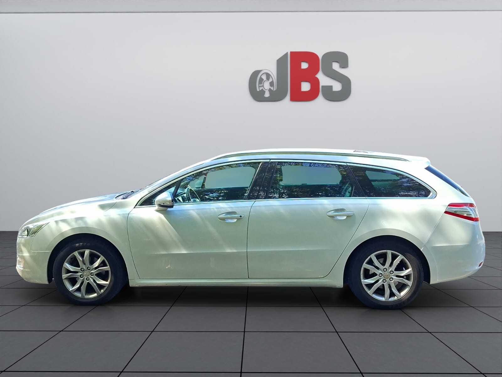PEUGEOT 508 SW 2.0 HDI Business Automatic-image-3