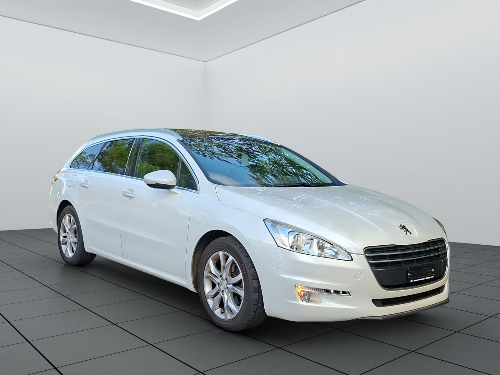 PEUGEOT 508 SW 2.0 HDI Business Automatic-image-2