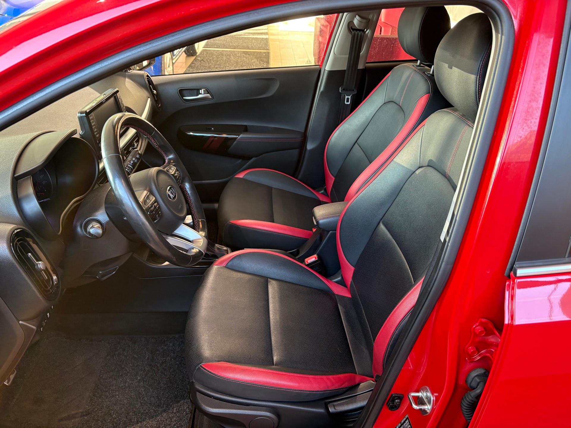 KIA Picanto 1.2 CVVT GT-Line-image-5